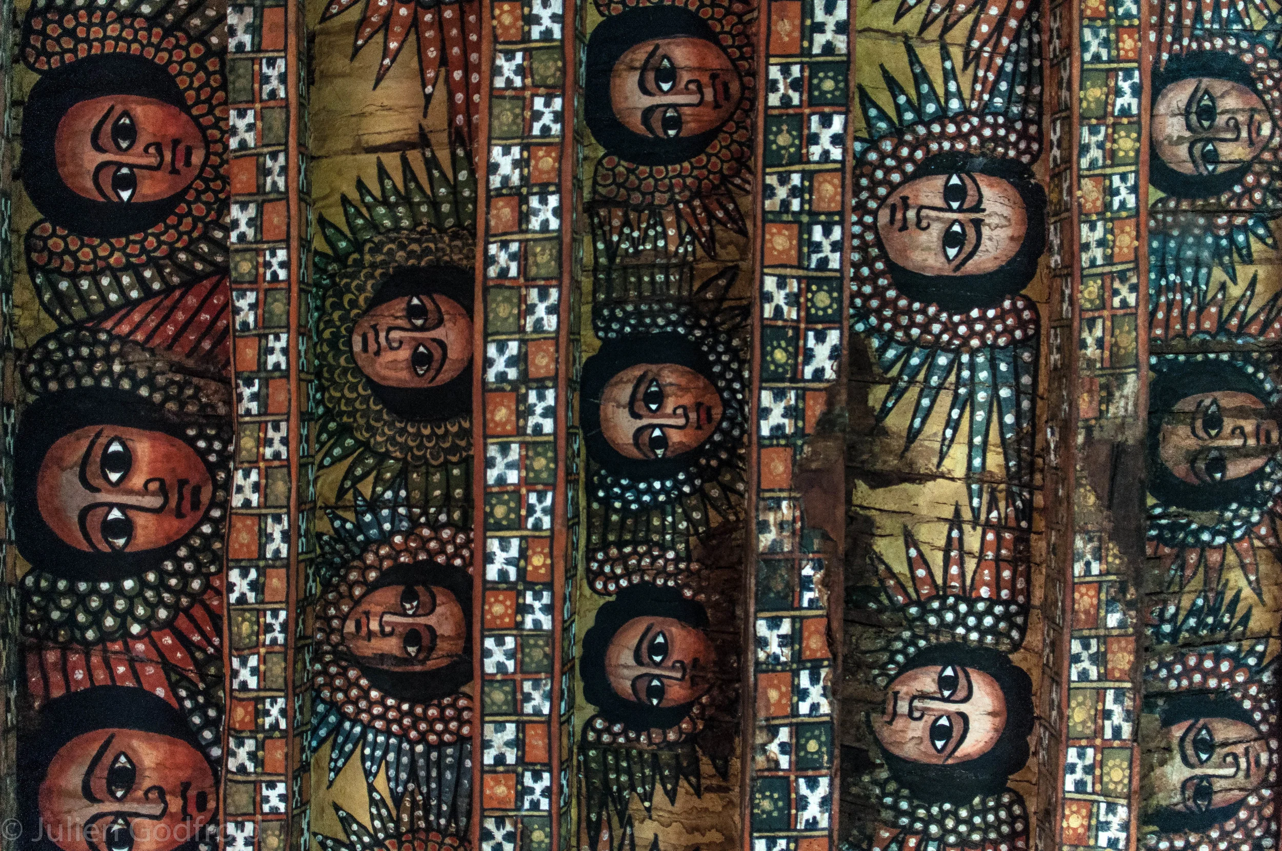 De ángeles y leones