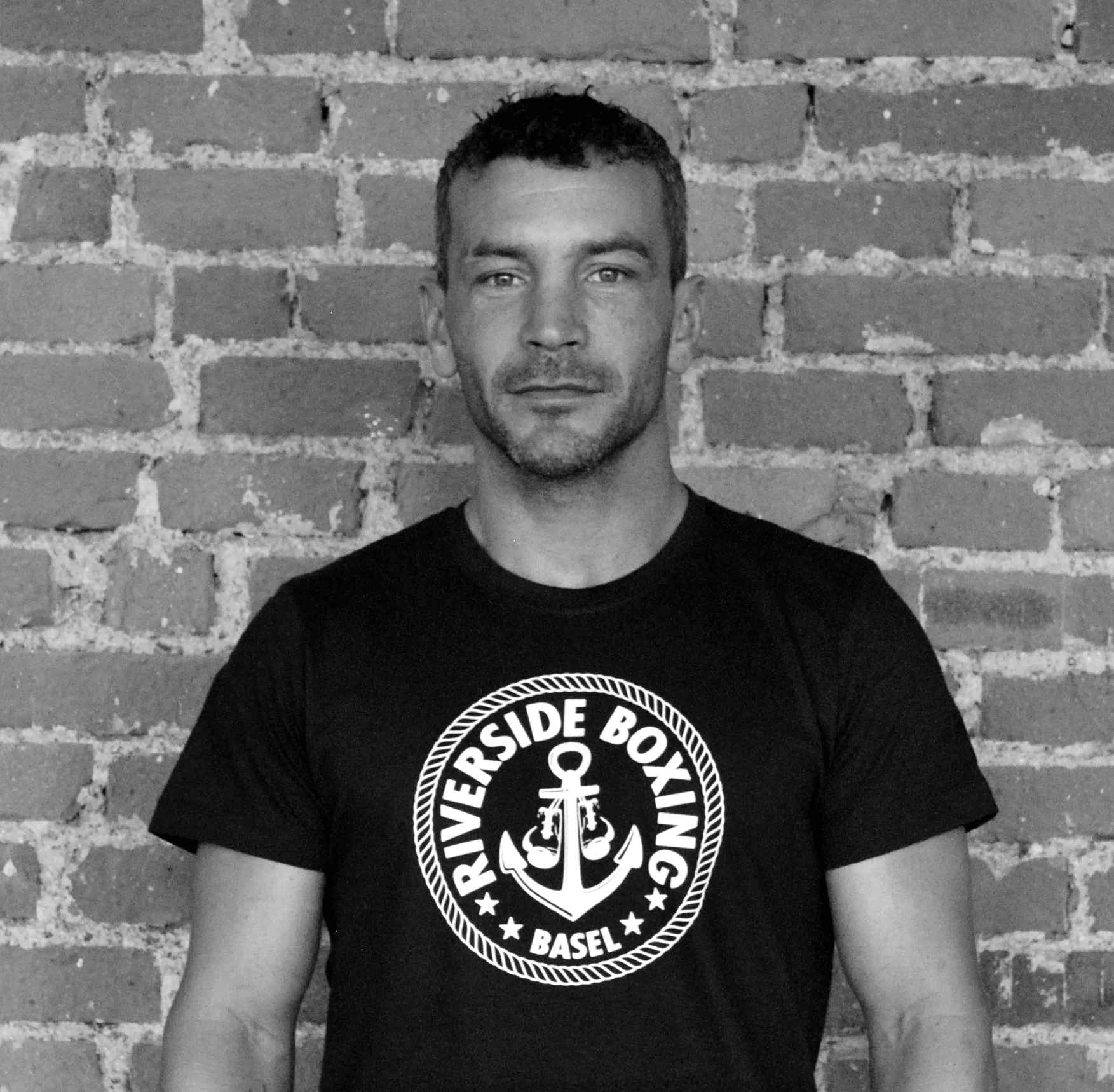 David Rykart Head Coach Gründungsmitglied Ehemaliger Berufsboxer in Europa und Asien Trainer Boxen und Thaiboxen Dipl. Swissboxing Wettkampftrainer Dipl. Swissboxing Jugend- und Fitnesstrainer