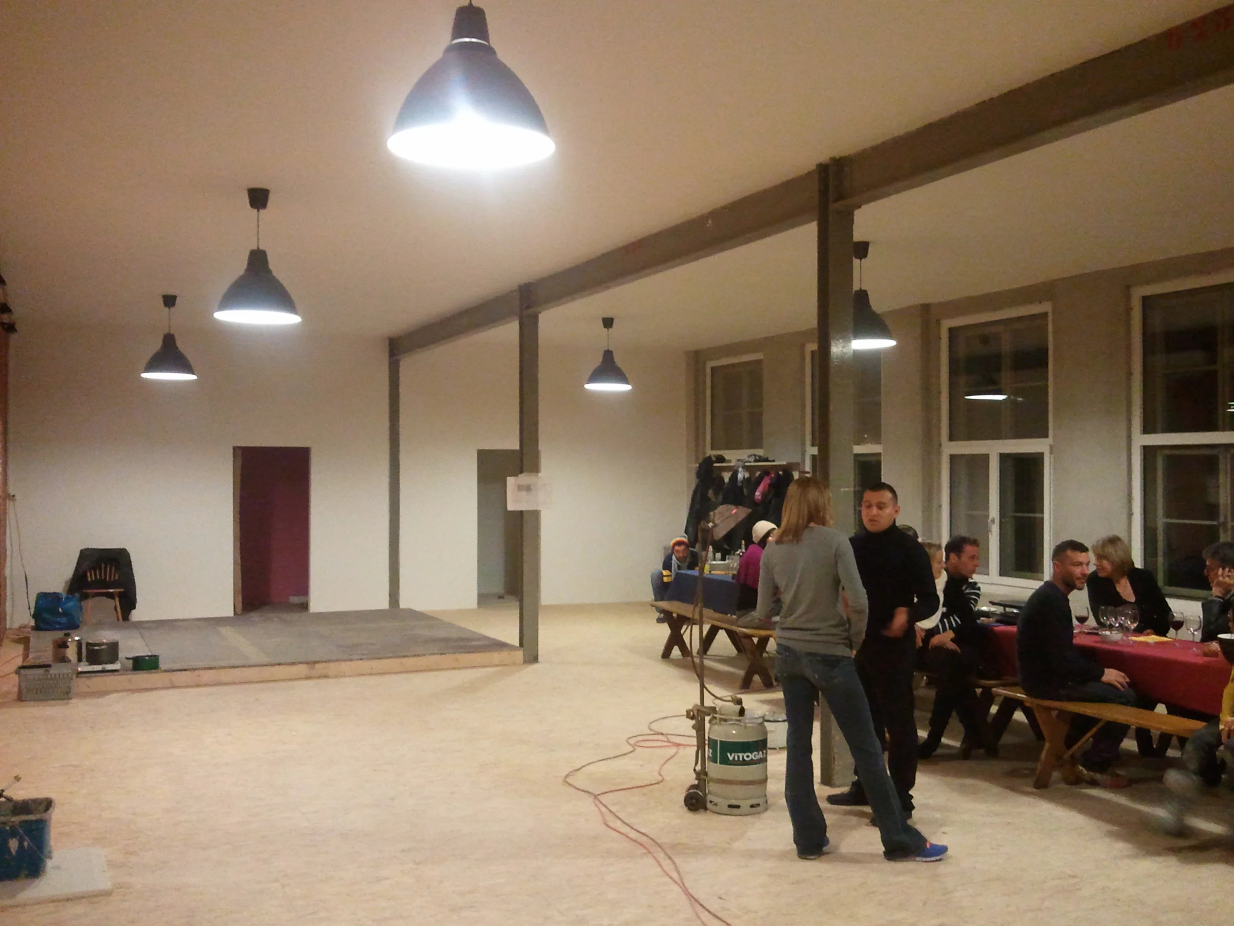 2013-11-30 19.48.24.jpg