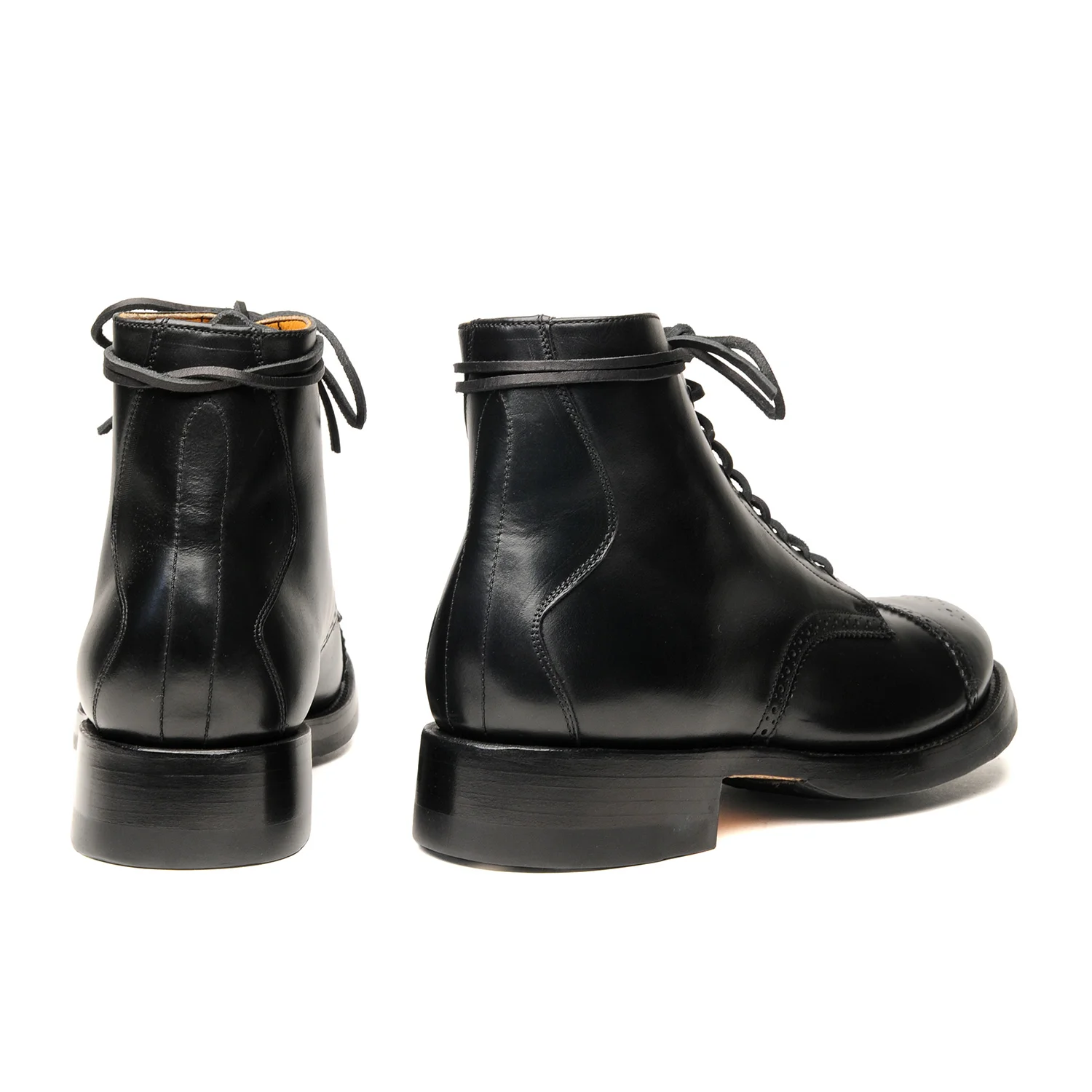 BBR91-JOHNNY,-CC-BALCK,-BACKSTAY.jpg