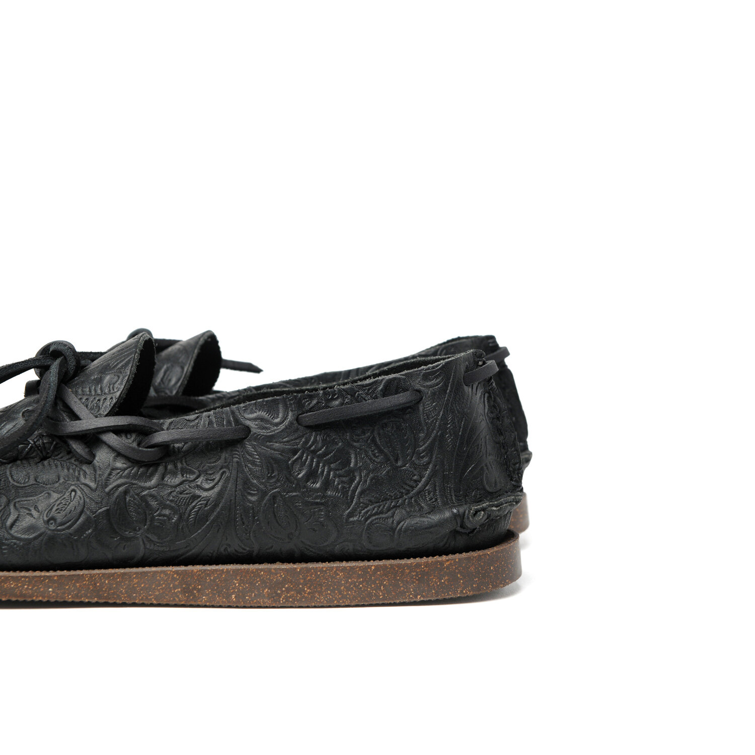 17331M-ALL-HANDSEWN-CANOE-MOC-W-CAMP-SOLE-FLORAL-BLACK,-COLLAR.jpg