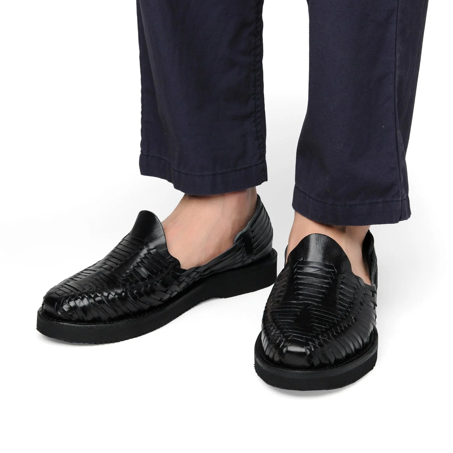 6101-ALEJANDRO-BLACK,-WEAR.jpg