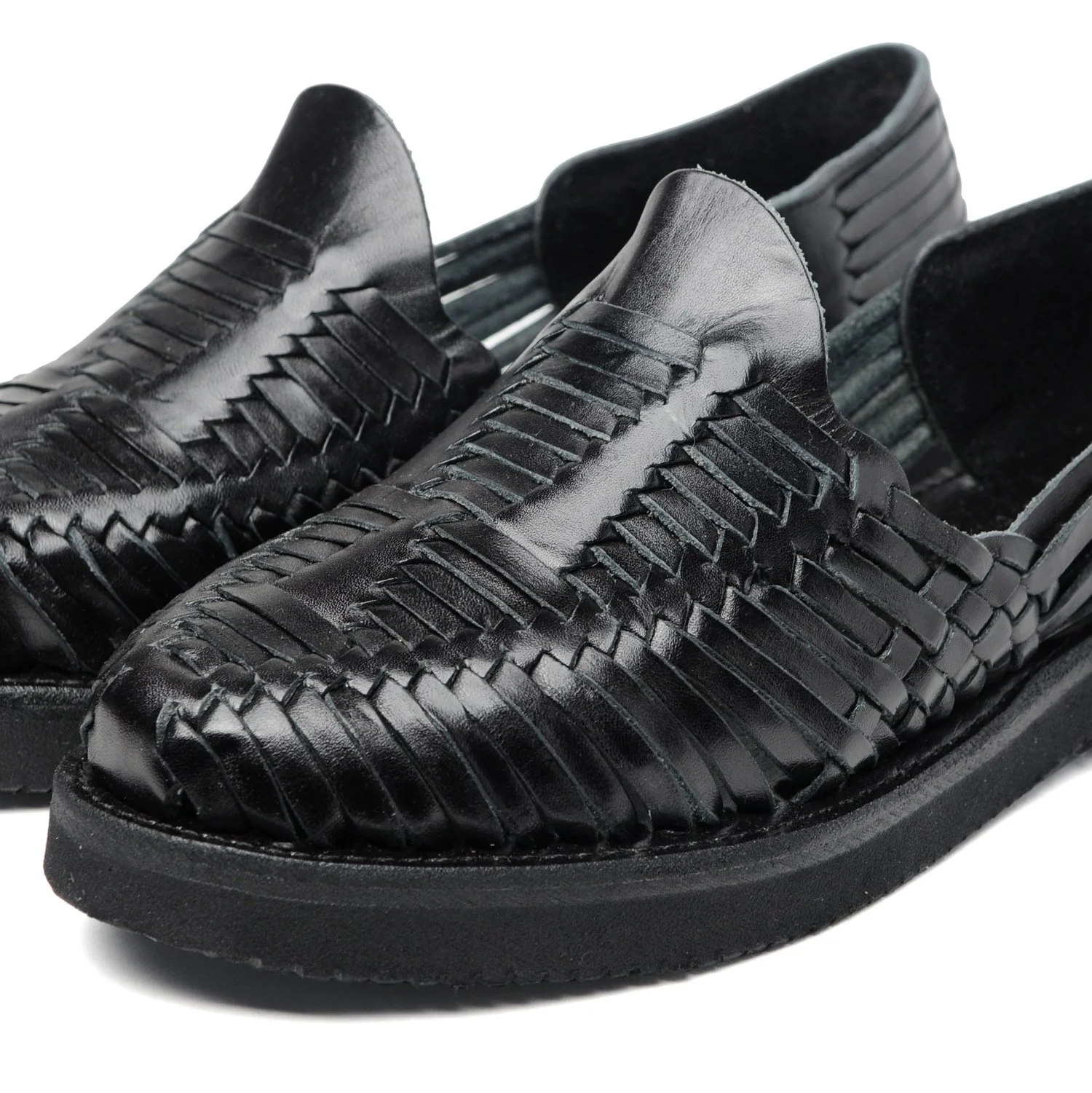 6101-ALEJANDRO-BLACK,-CLOSE-UP.jpg