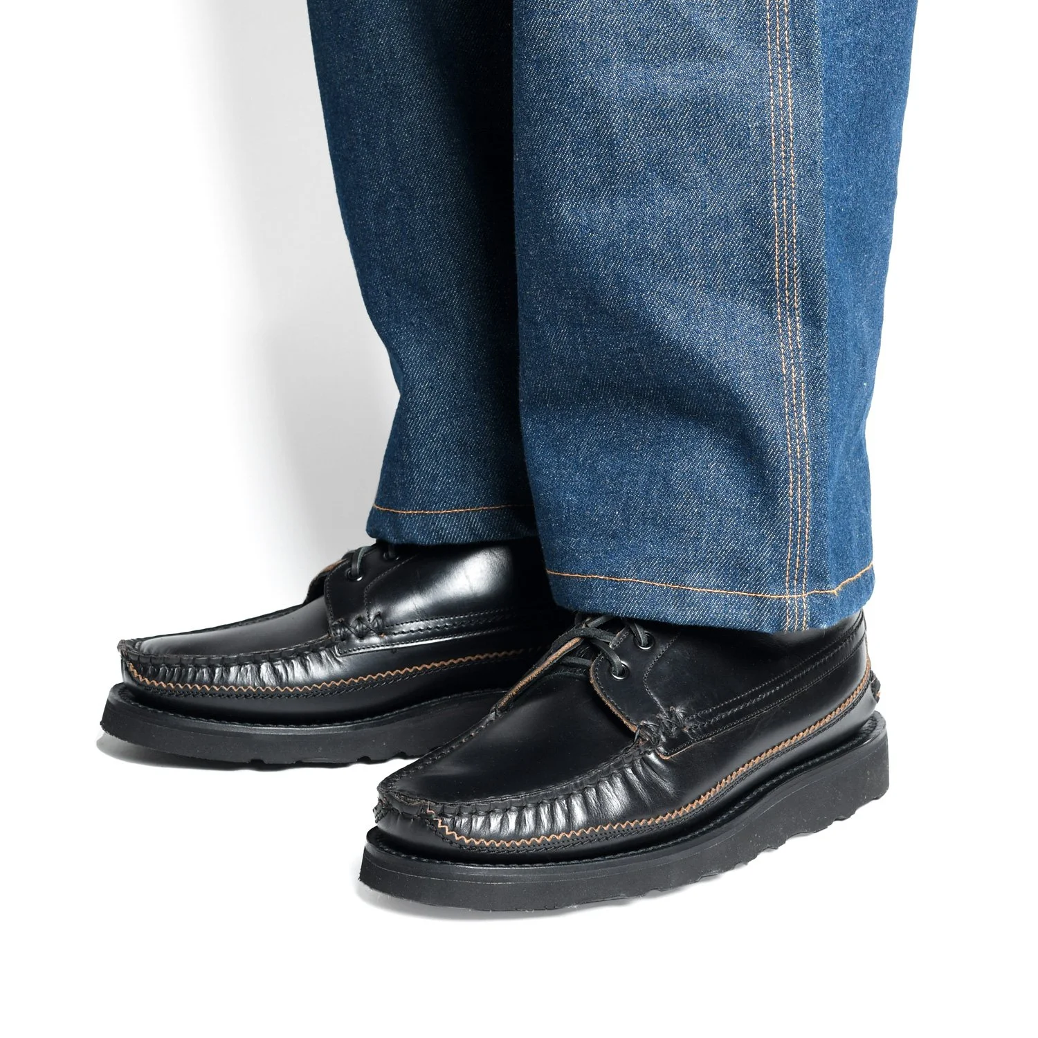 MGDB-TRN-4594-MAINE-GUIDE-DB-BOOTS-TRUFFLE-BLACK,-WEAR.jpg