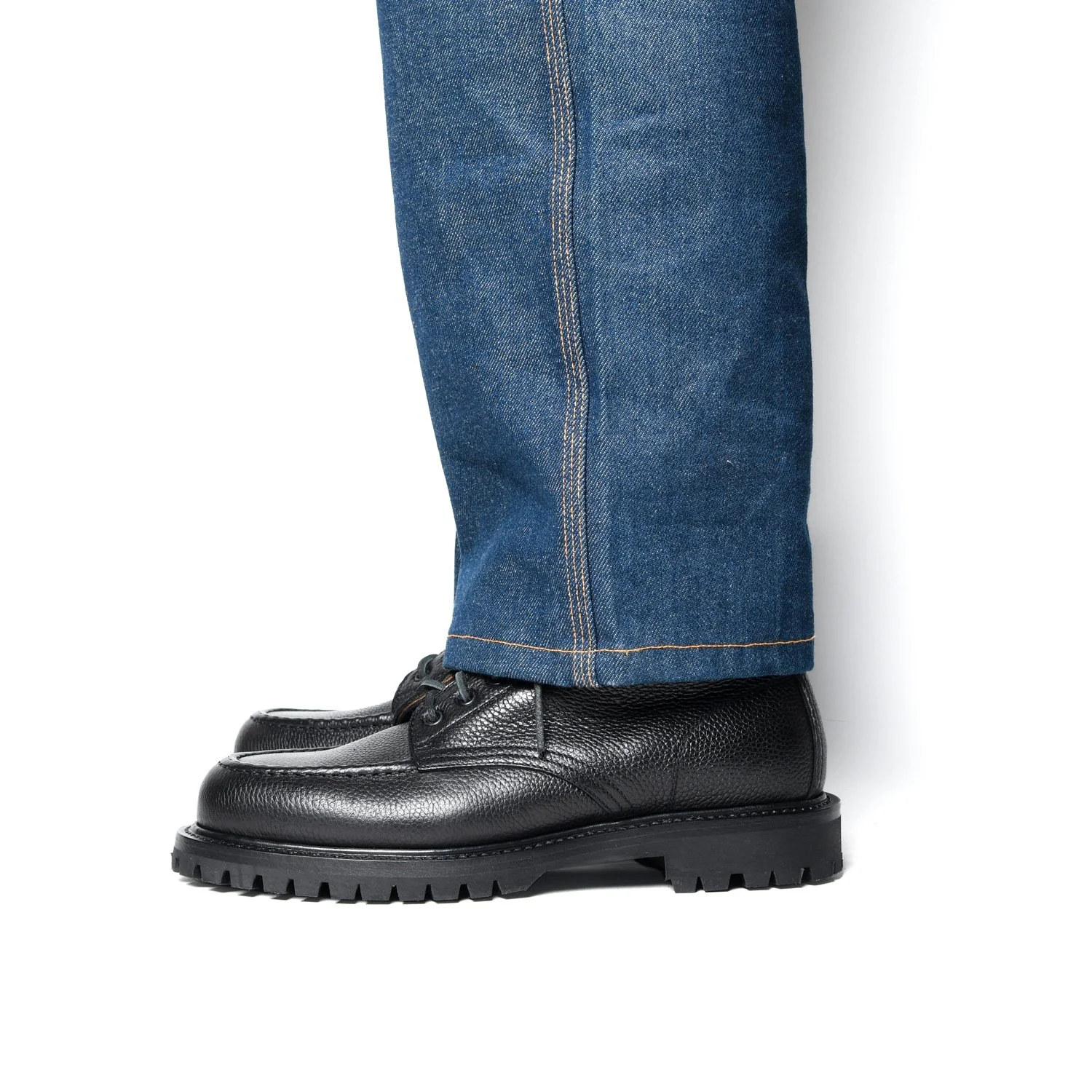 Salvia-Boots-T-Pale-Black,-Wear-Profile.jpg