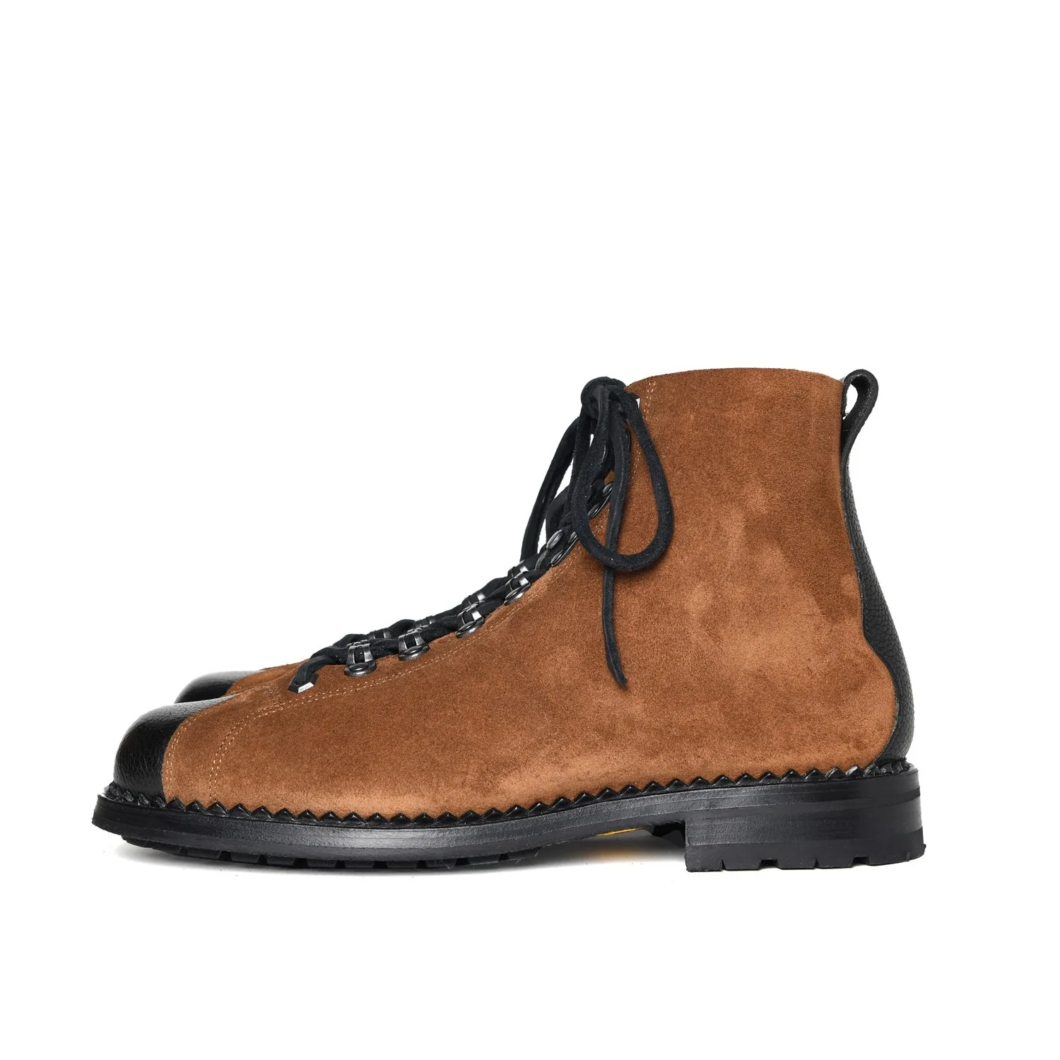 Tosca Snuff x T Pale Black