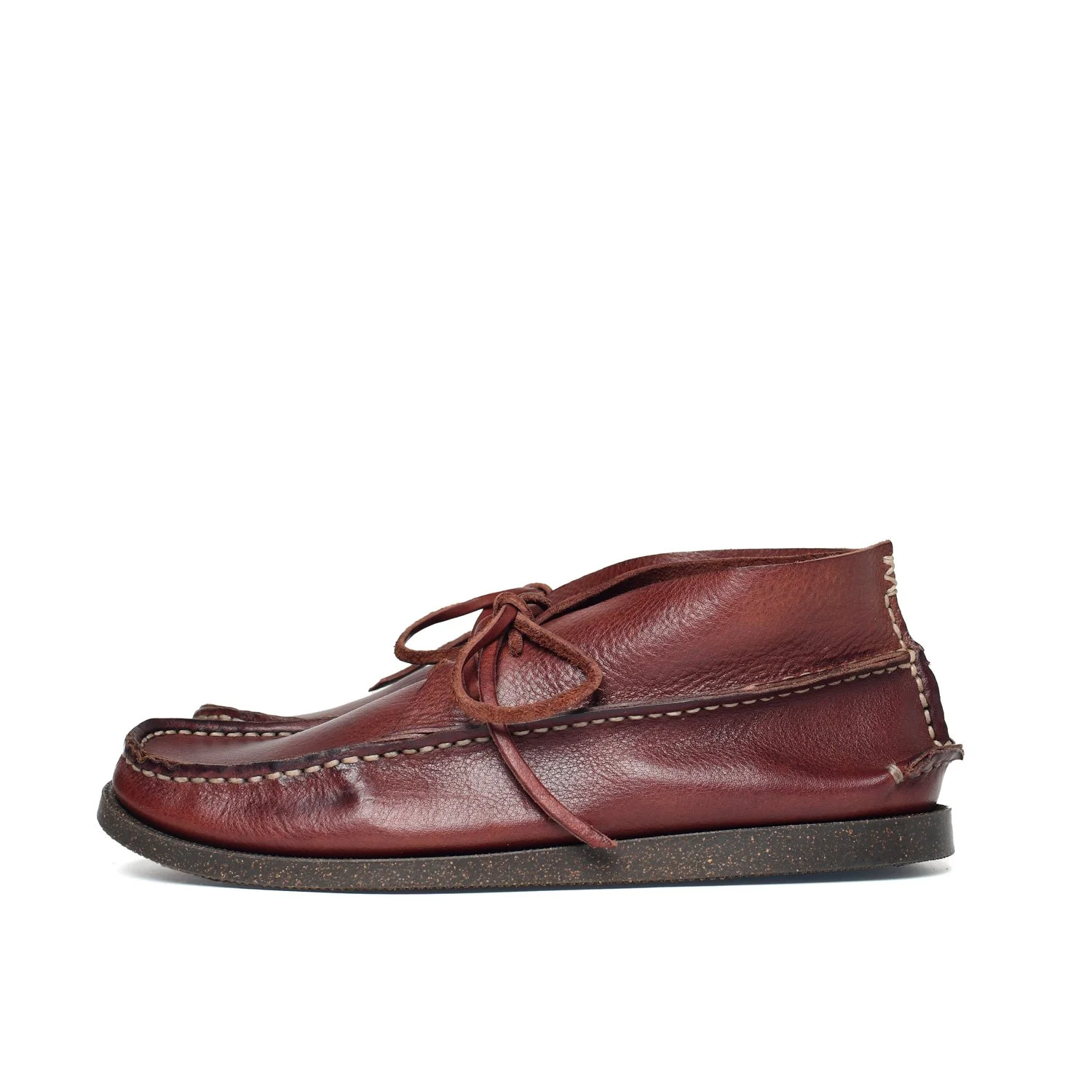 YIAHCC-VNBDB-Italian-All-Handsewn-Chukka-w-Camp-Sole-Natural-Box-D-Brown,-Profile.jpg