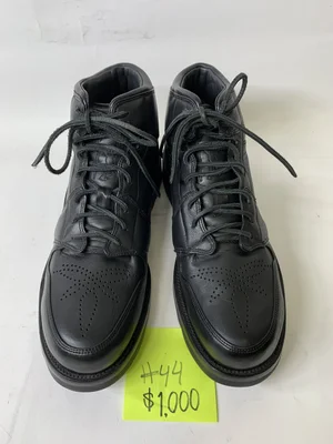 Sample #44 - Size 9 US E-Width - Land Jordan First - Black