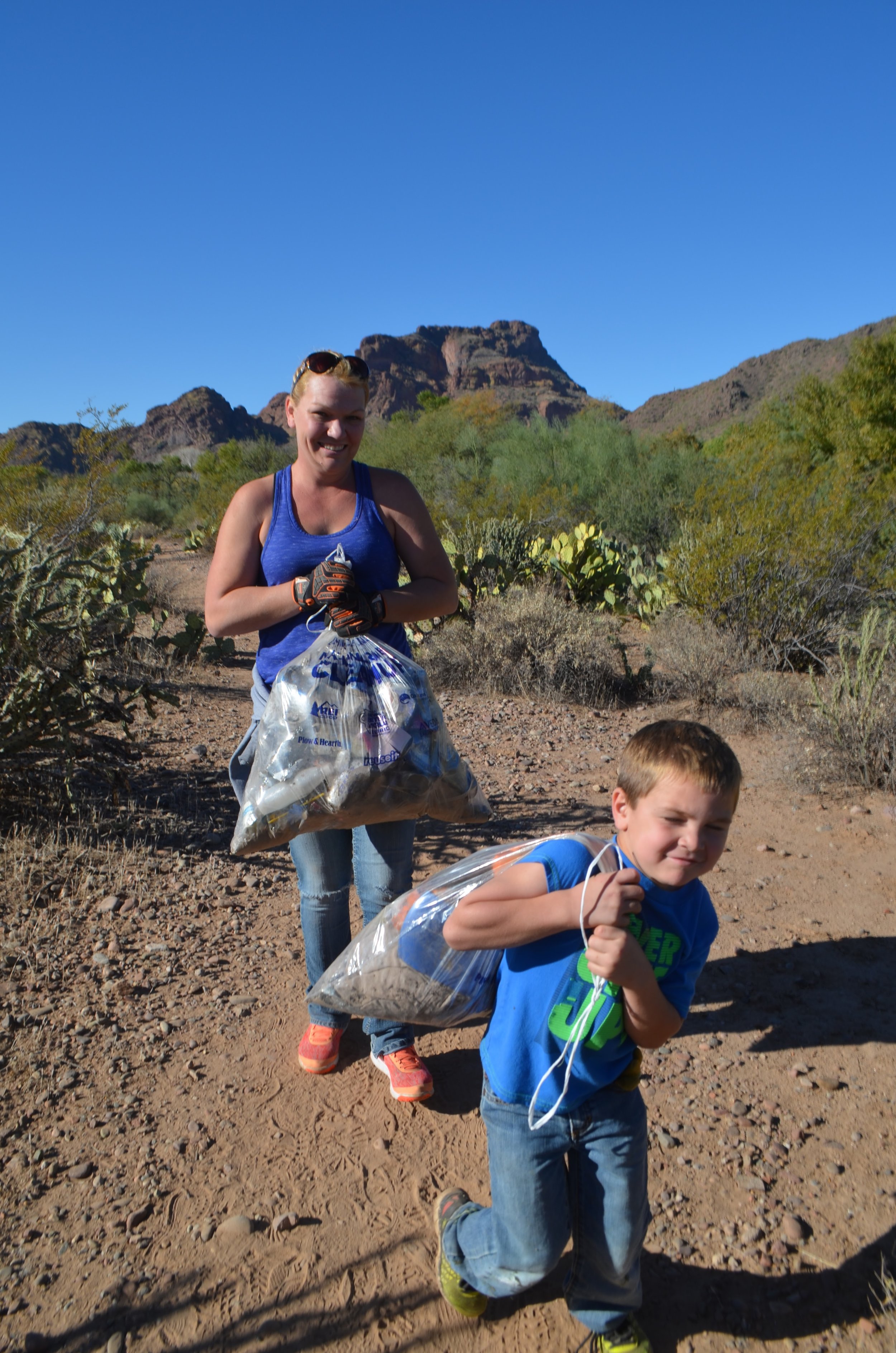 Salt River Cleanup 11-24-17 154.jpg