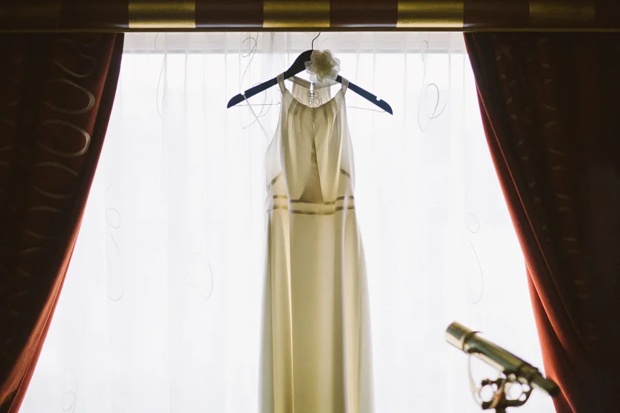 Creative Cambridge Wedding Photographer