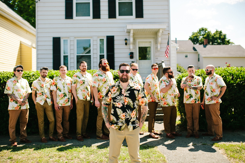 015-hawaiian-shirt-groomsmen.jpg