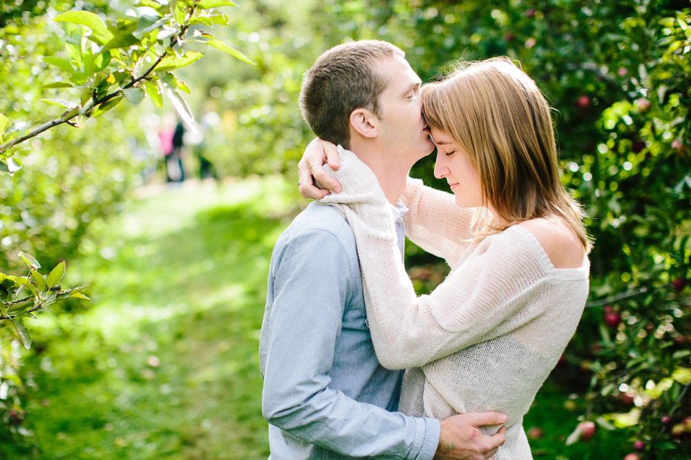 004-new-england-fall-engagement-session.jpg