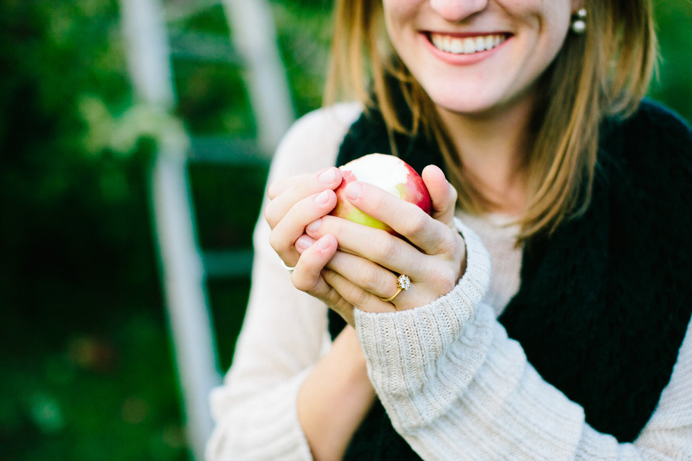 011-creative-fall-engagement-session.jpg