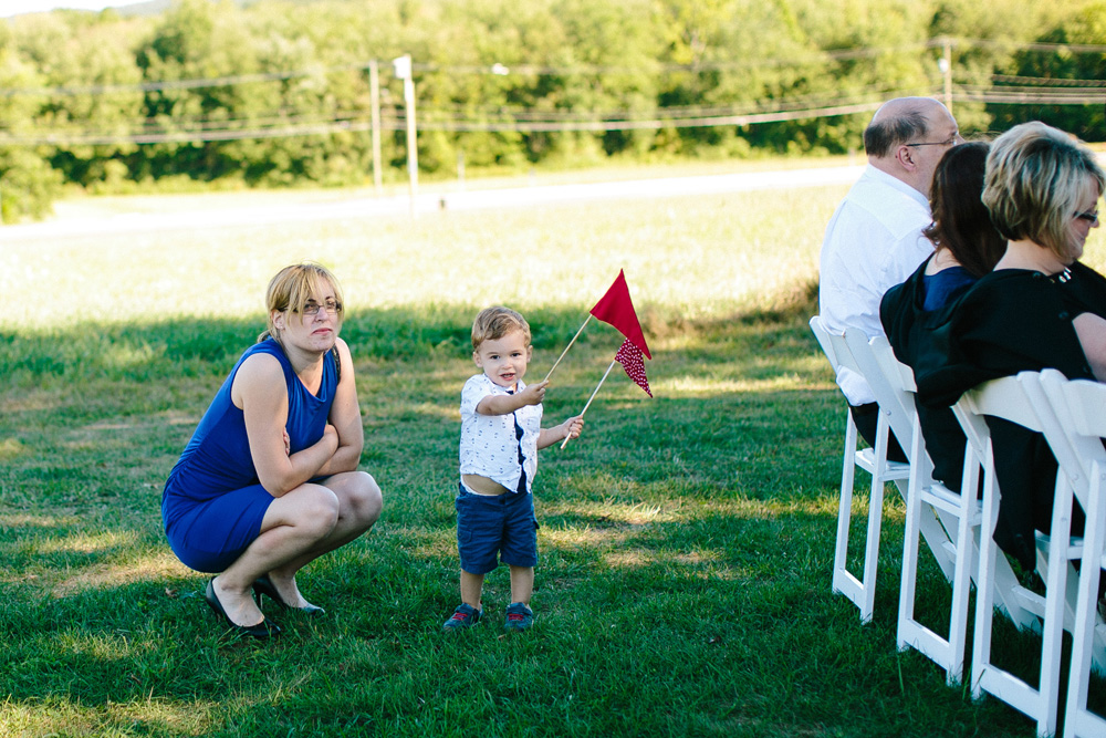 007-red-barn-at-hampshire-college-wedding-photography.jpg