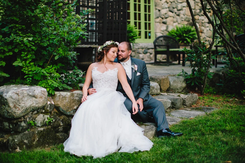 050-hip-new-england-wedding-photography.jpg