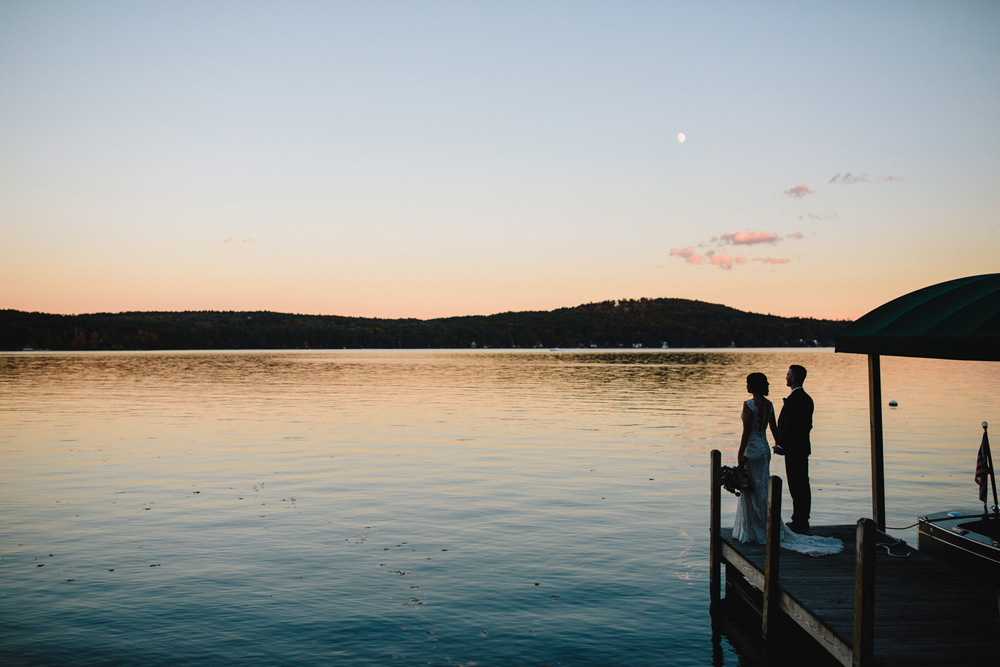 045-church-landing-at-mill-falls-wedding-photo.jpg