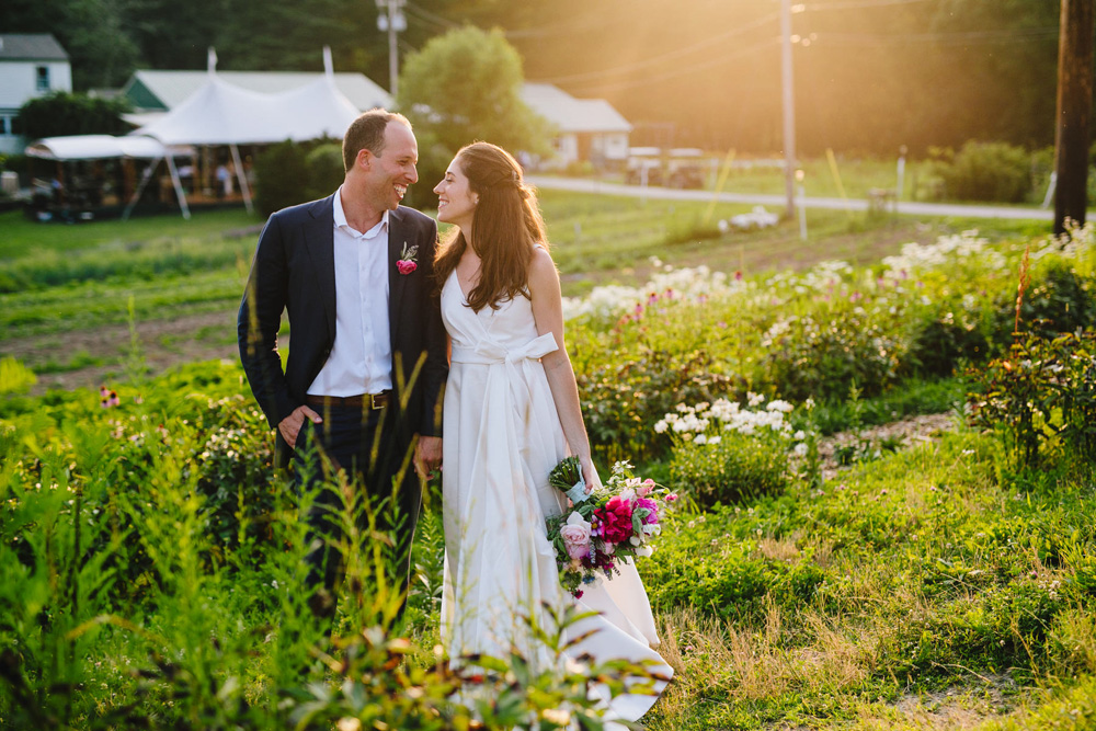 099-coonamessett-farm-wedding-photography.jpg