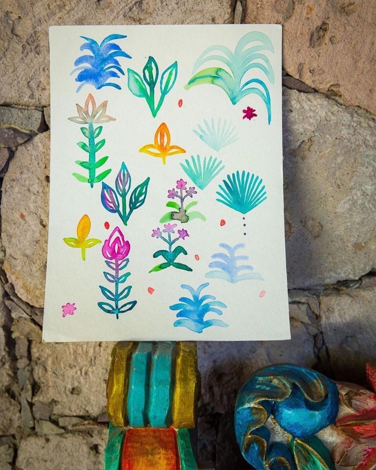 We&rsquo;re kicking off our FREE Wonderful Watercolor Reset Challenge on Tuesday with this lesson that I created on using repeated forms in botanical painting....it&rsquo;s a fun one!! 🤗🌴 Have you signed up to join the challenge yet? Head to the li