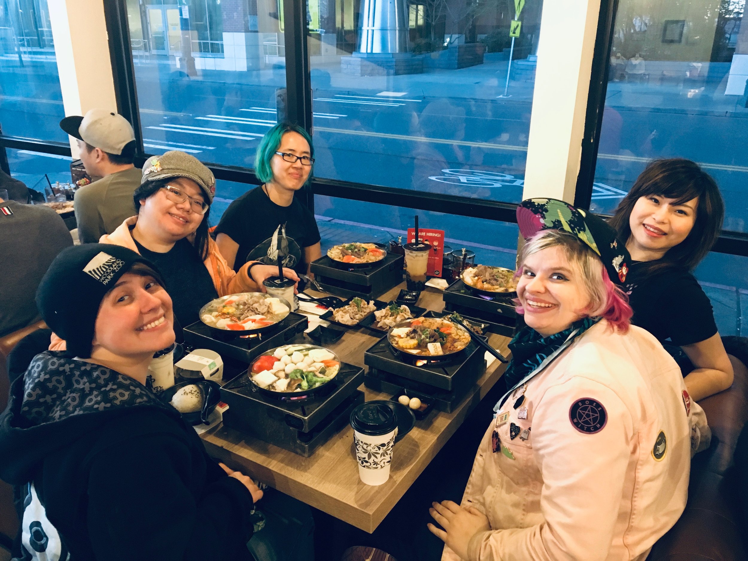 Post-con hotpot with these lovely artists!