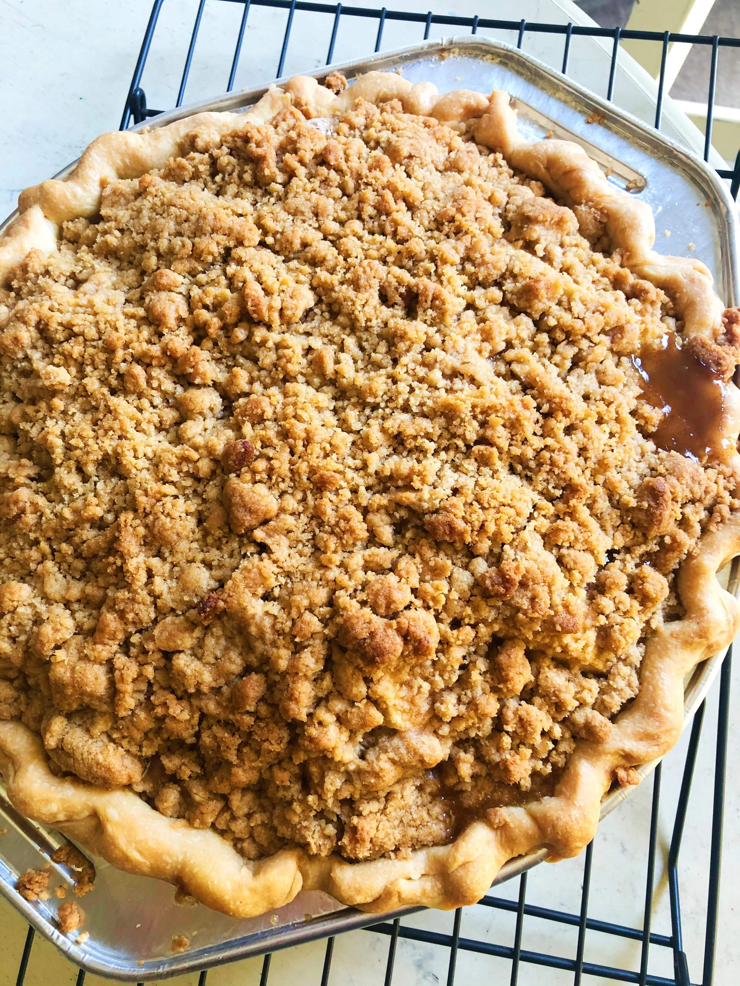 Apple crumble pie.JPG