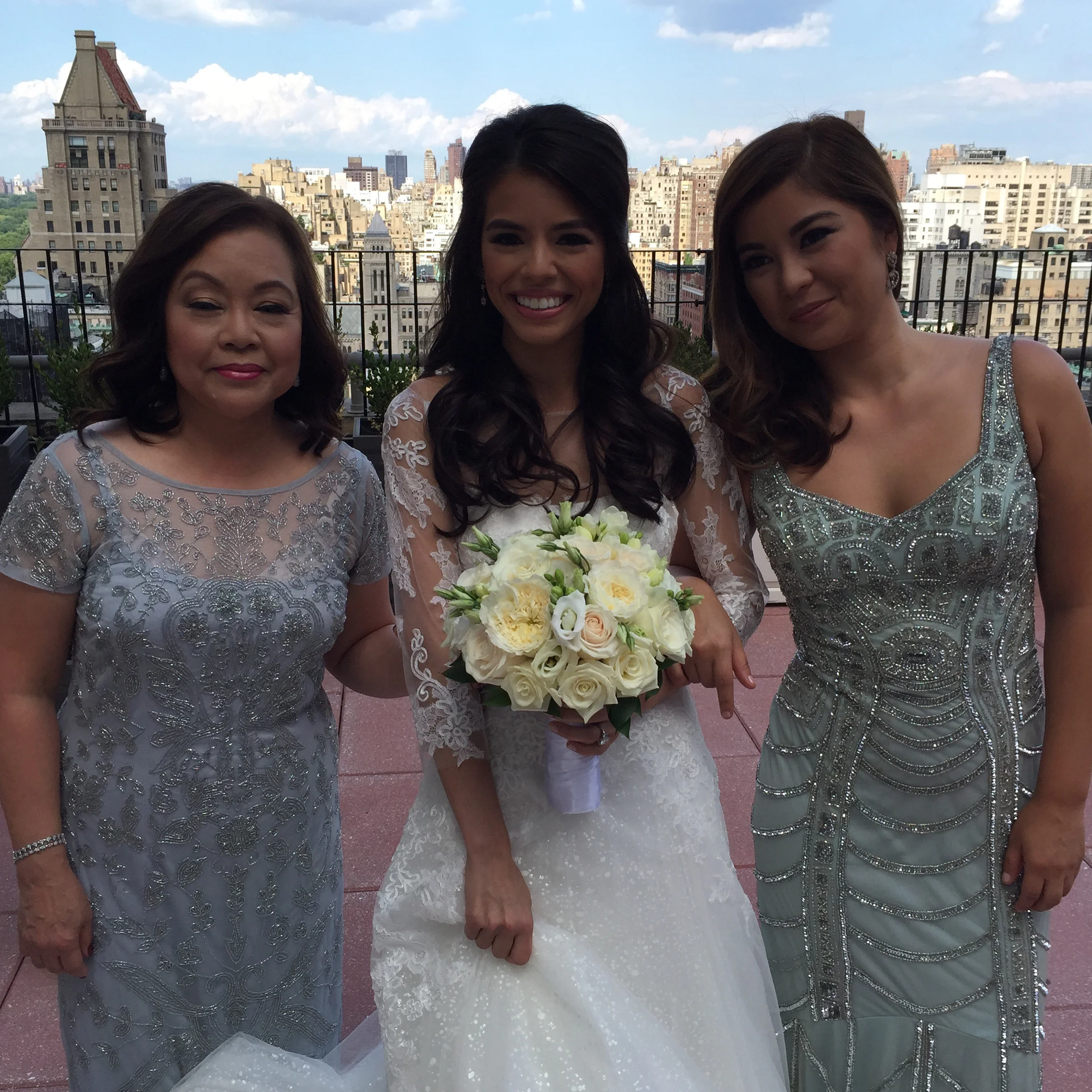 BRIDE AND BRIDAL PARTY MAKE-UP
