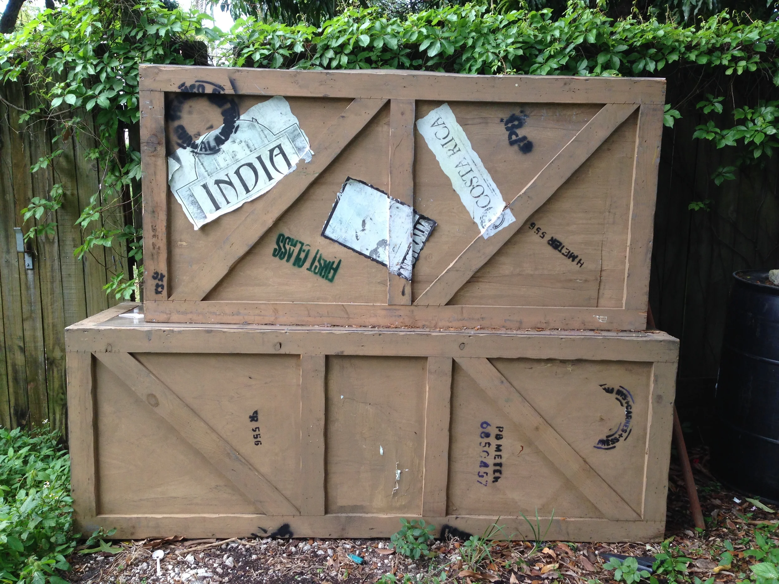 Travelling boxes (2)