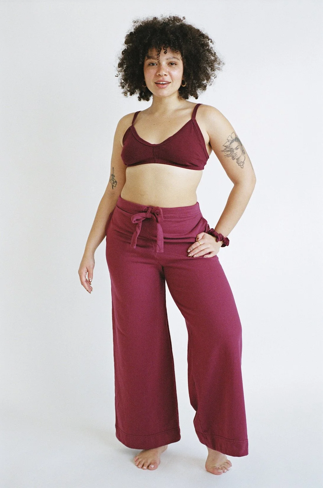 Front view of Pansy organic cotton Fleece Pants in Wine.