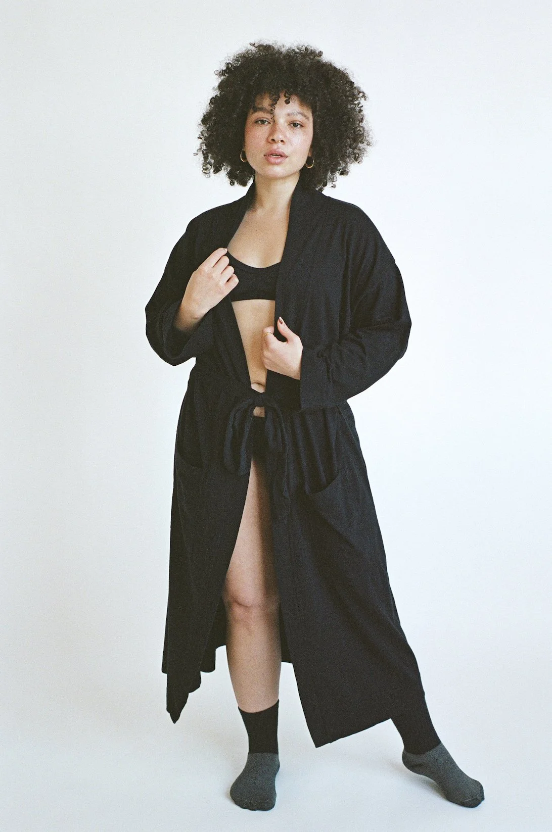 black robe smile bra low rise.jpeg