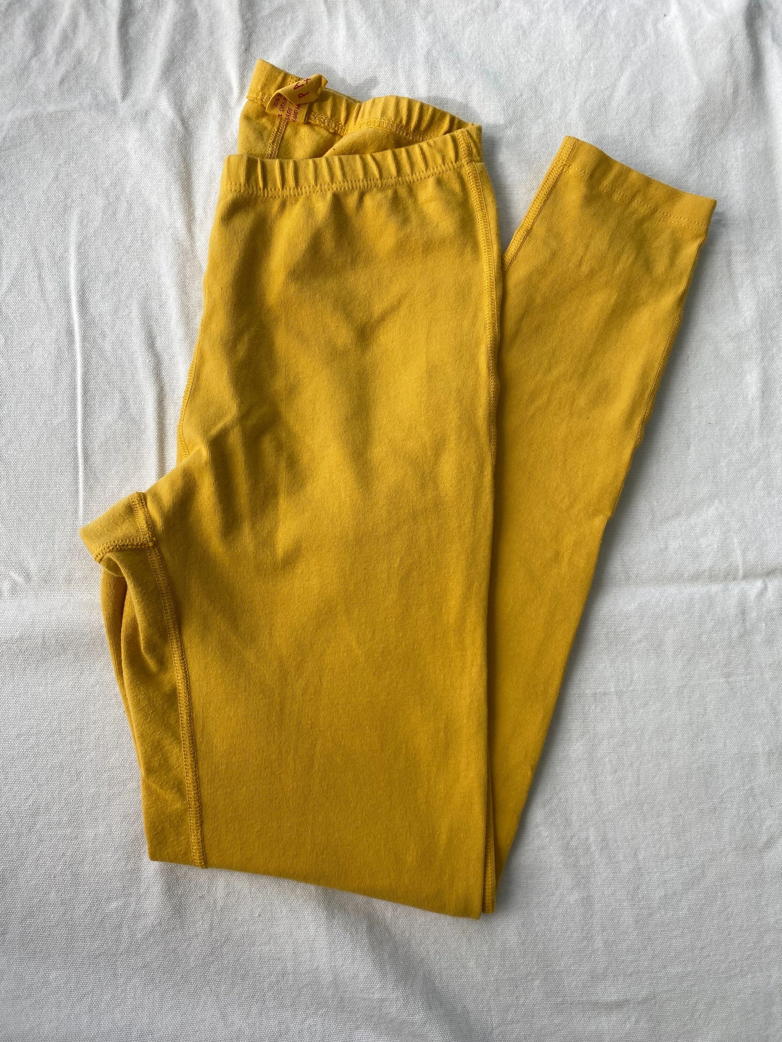 Pansy leggings organic cotton in Sunflower yellow.