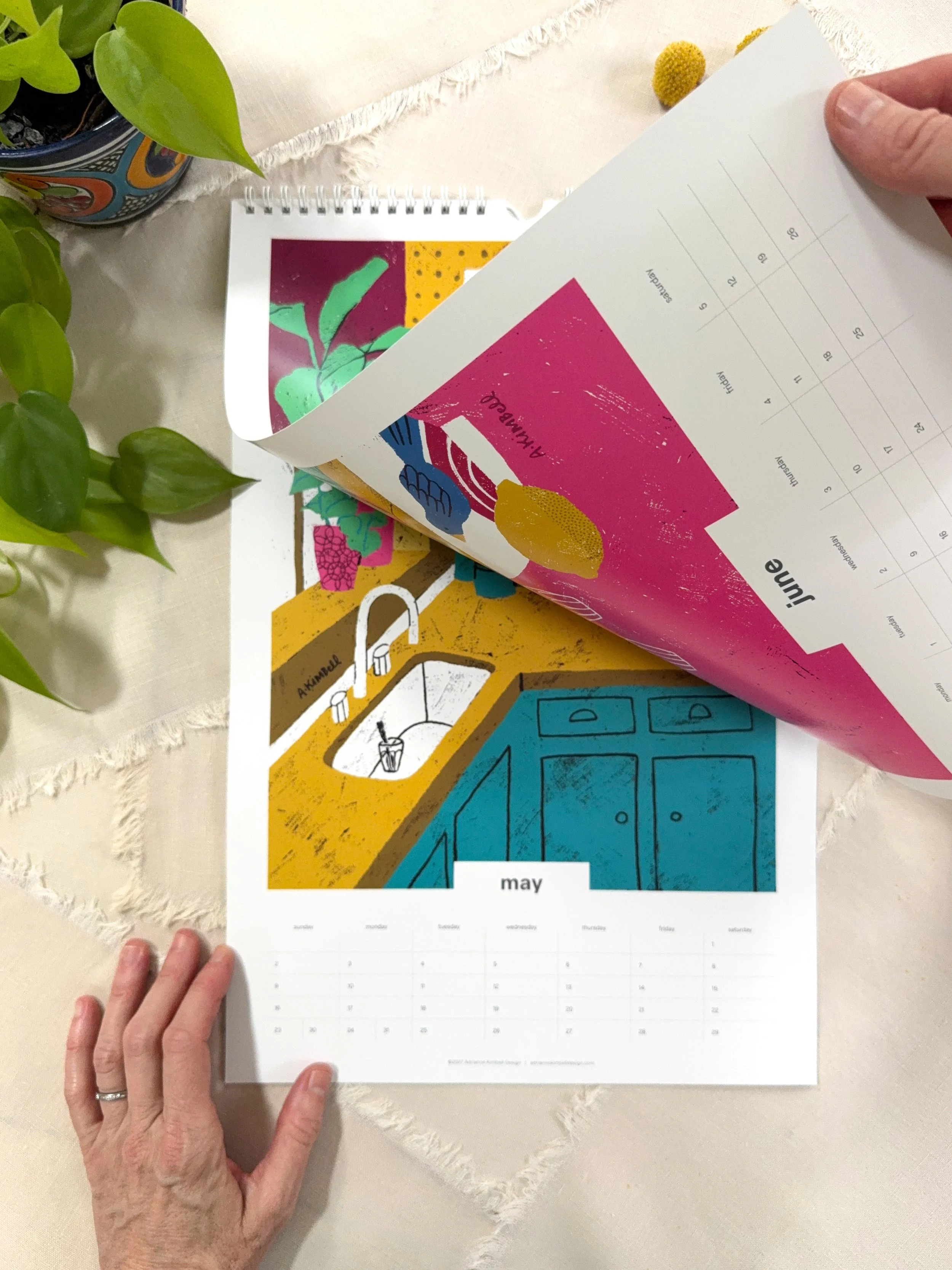 calendar-large-turning-pages.jpeg
