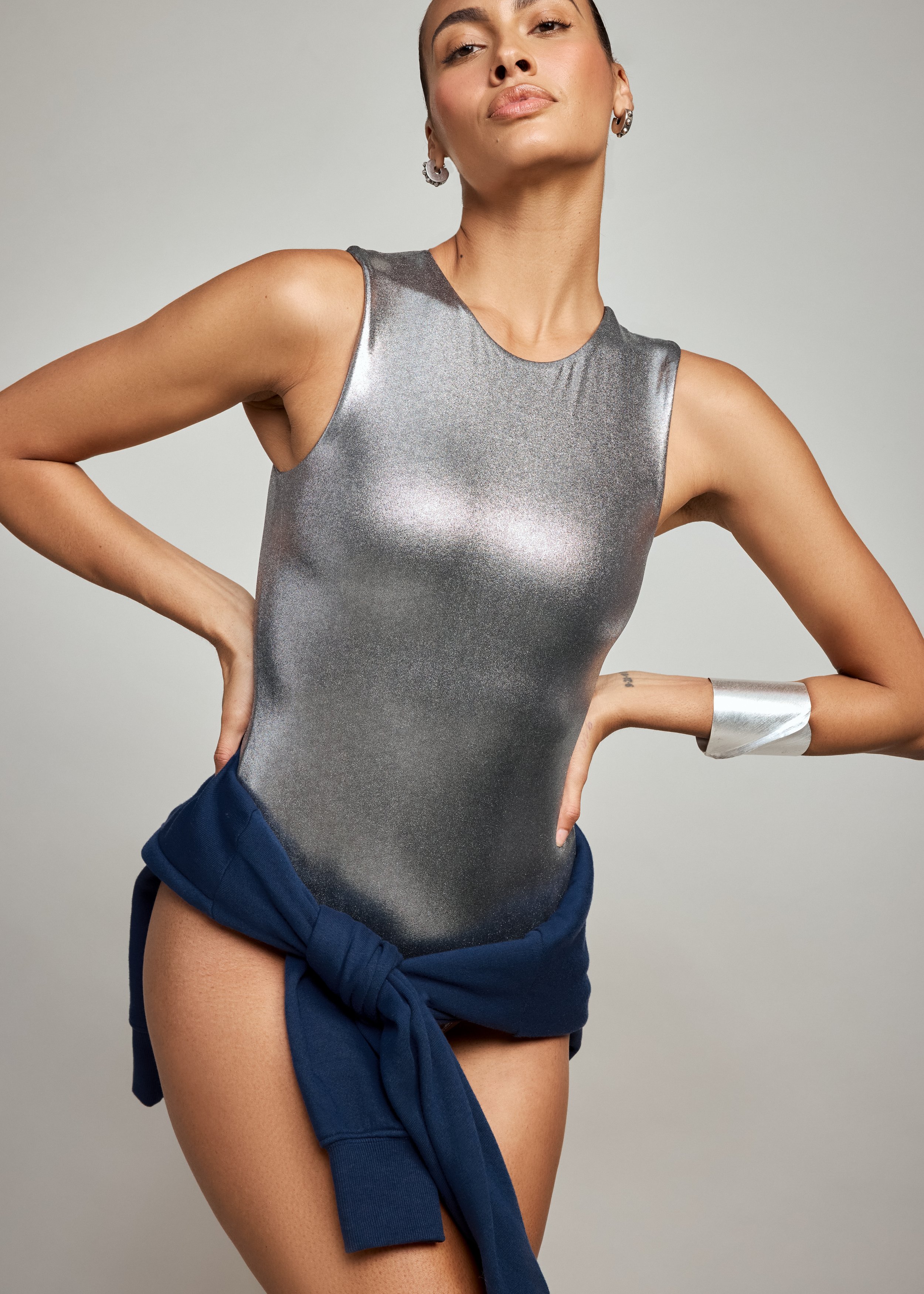 Navy & Metallics Story_1640-Edit-2.jpg