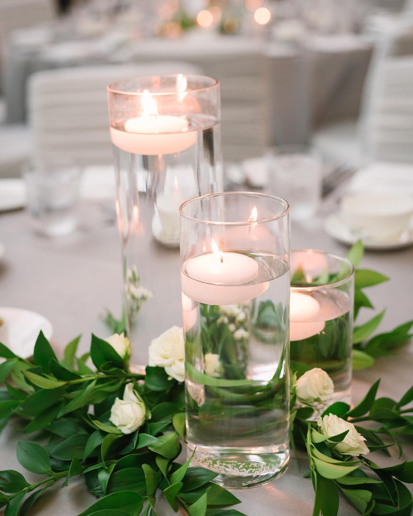 Something that will never go out of style at weddings is... candlelight 🕯✨

Whether you have pillar candles or floating ones like in this first photo or votive ones like in the second photo, trust us when we say candles will be so beautiful and time