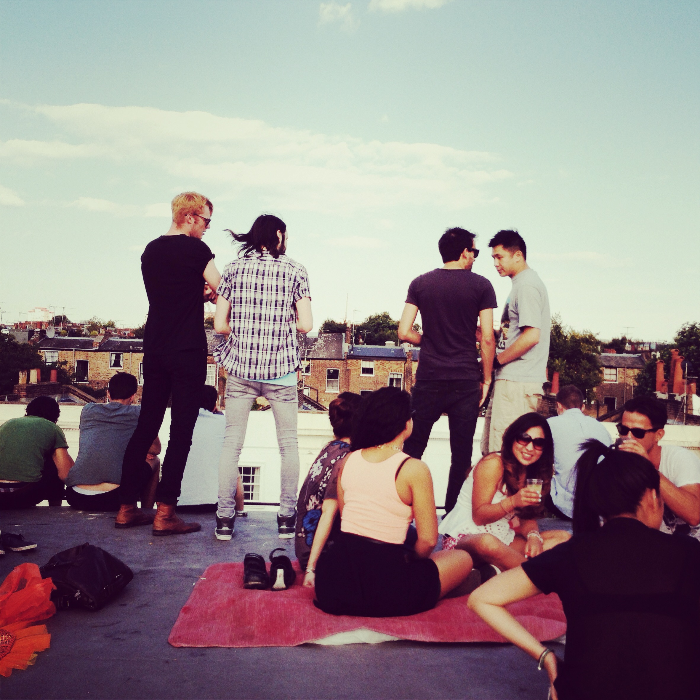 THIS IS A MORE ACCURATE PICTURE FROM THE ROOF at notting hill carnival