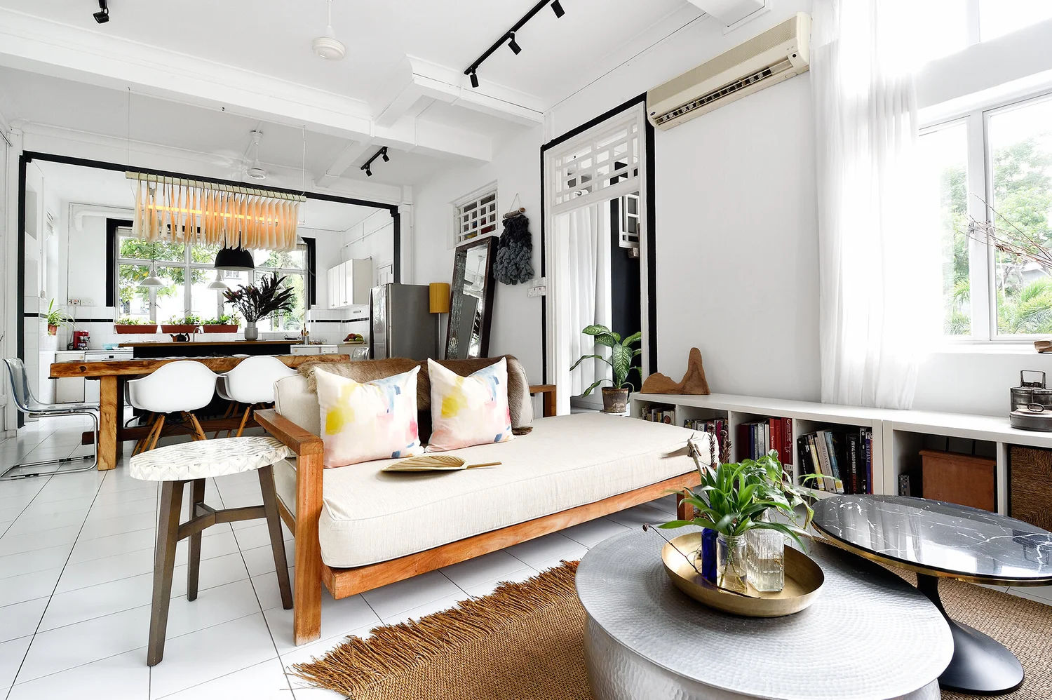 Picture of SINGAPORE BLACK WHITE APARTMENT INTERIORS — Grounded I Earthy Luxury ...