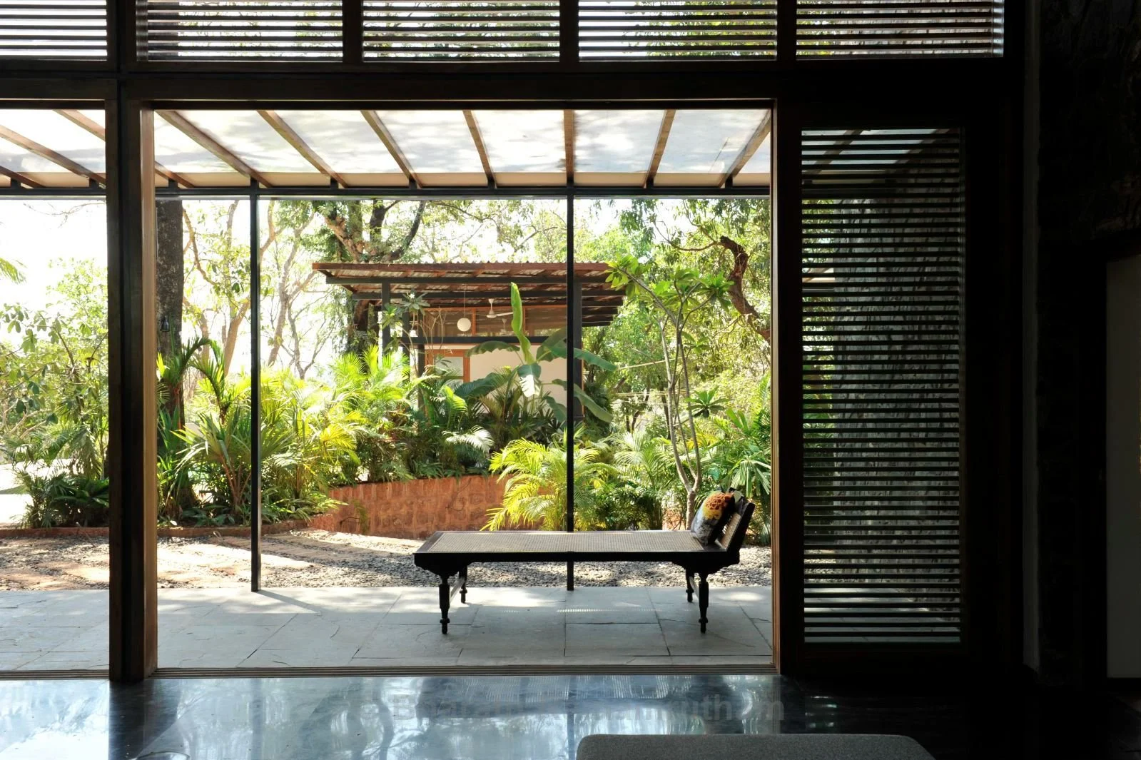 5 Design Strategies To Connect The Inside With The Outside