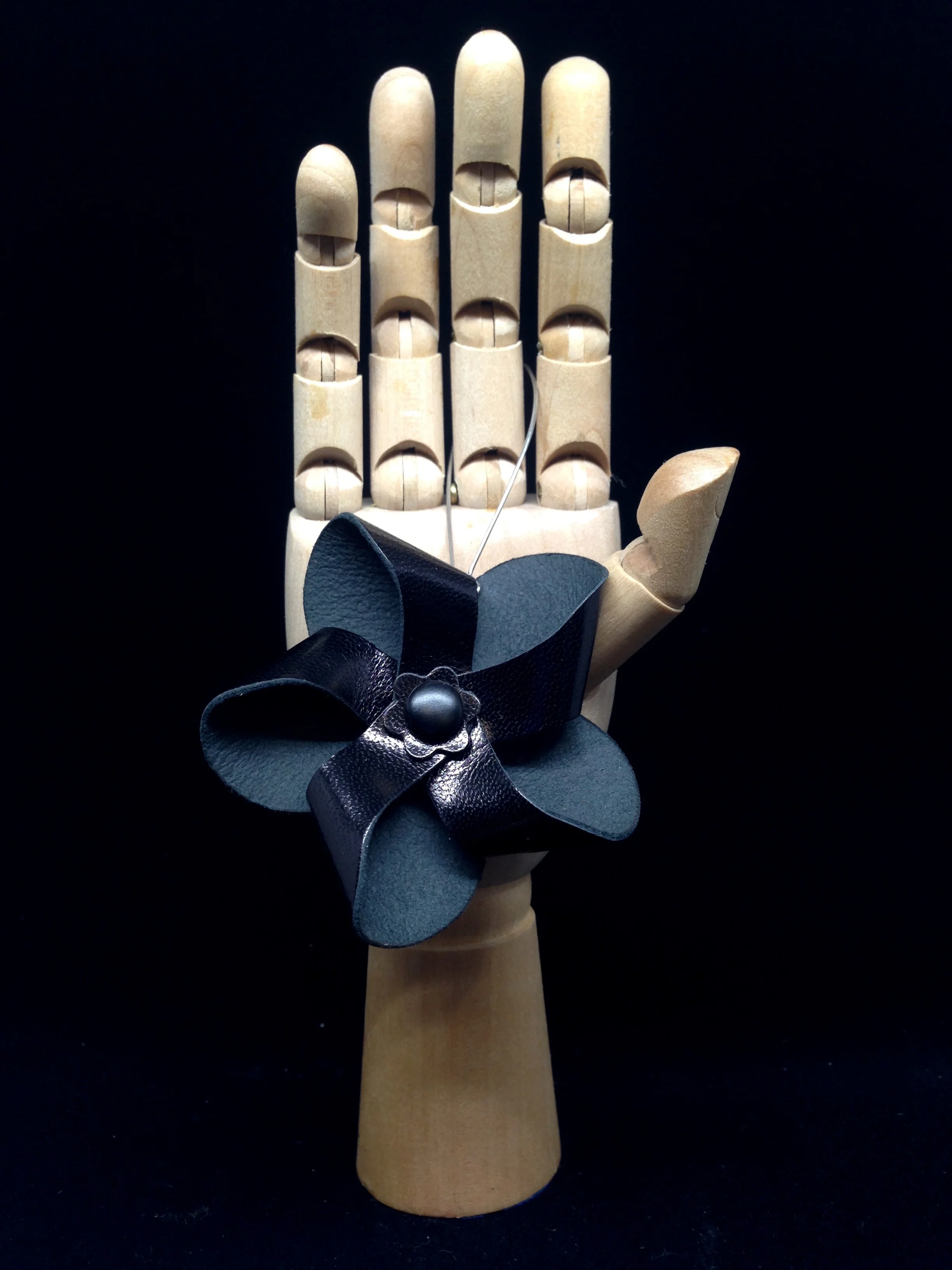 Black Pinwheel Flower earrings