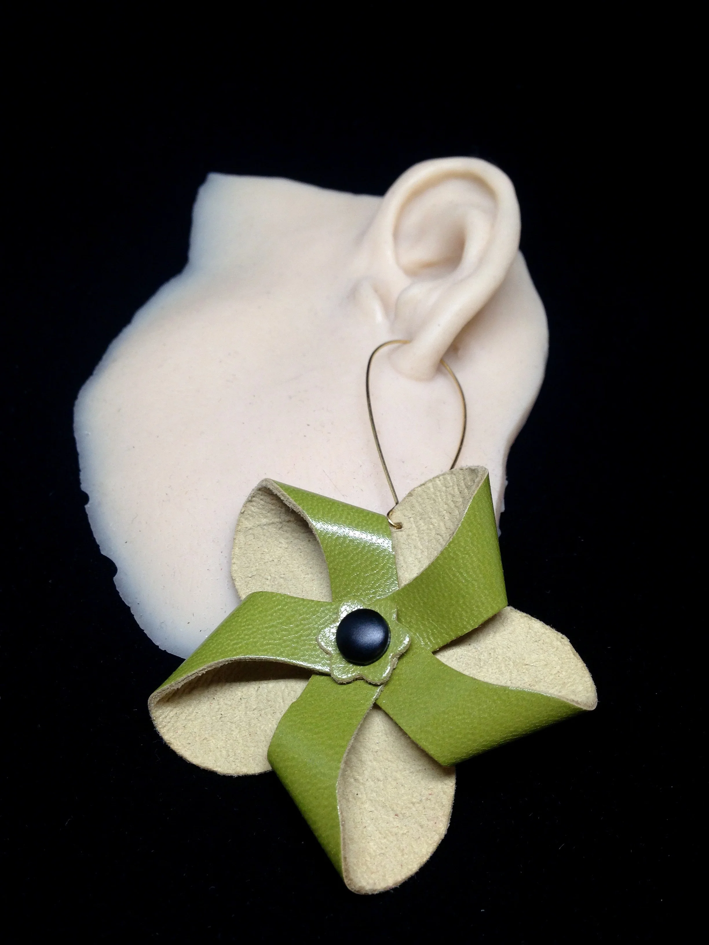 Green Pinwheel Flower earrings