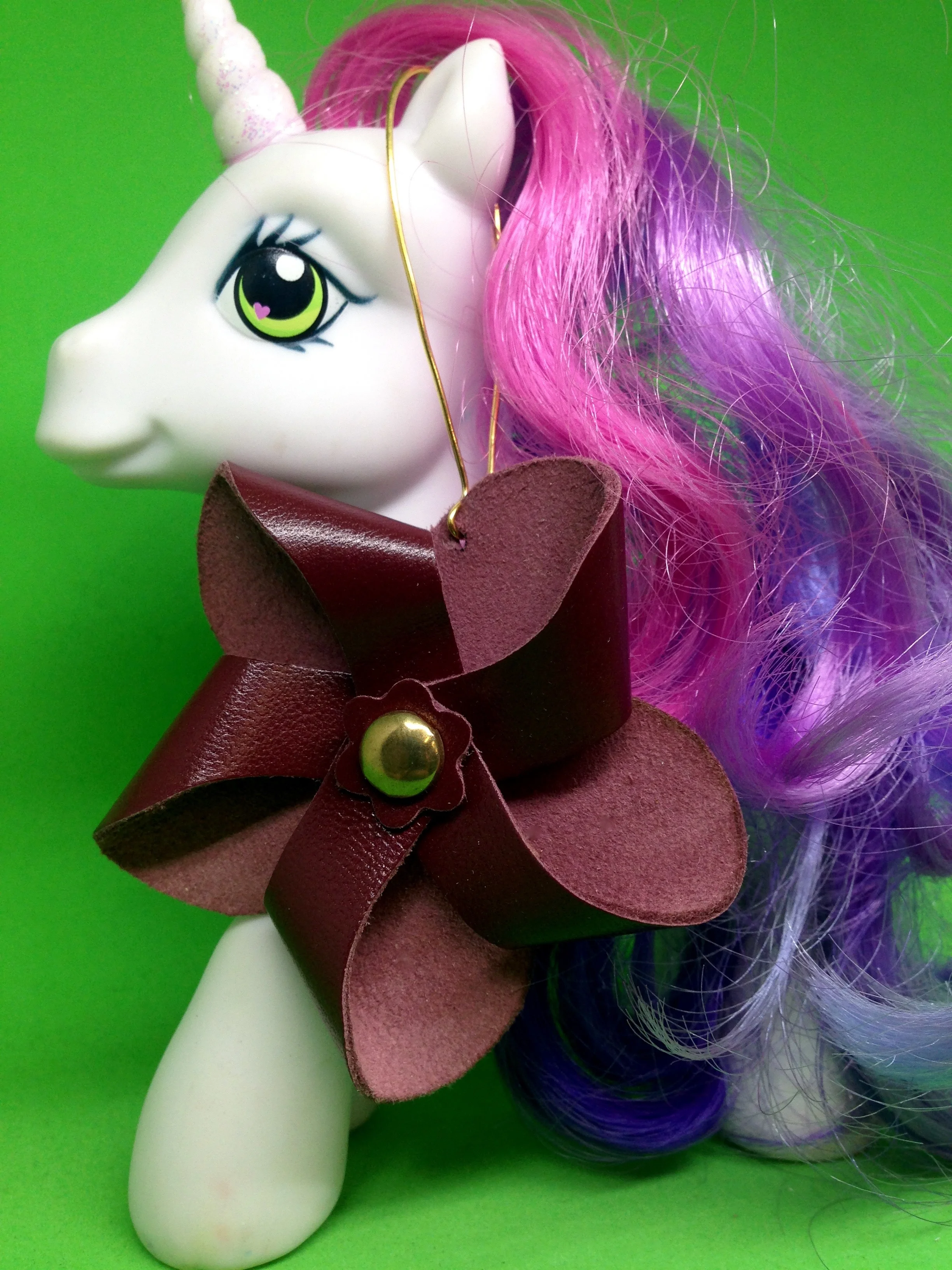 Burgundy Pinwheel Flower earrings