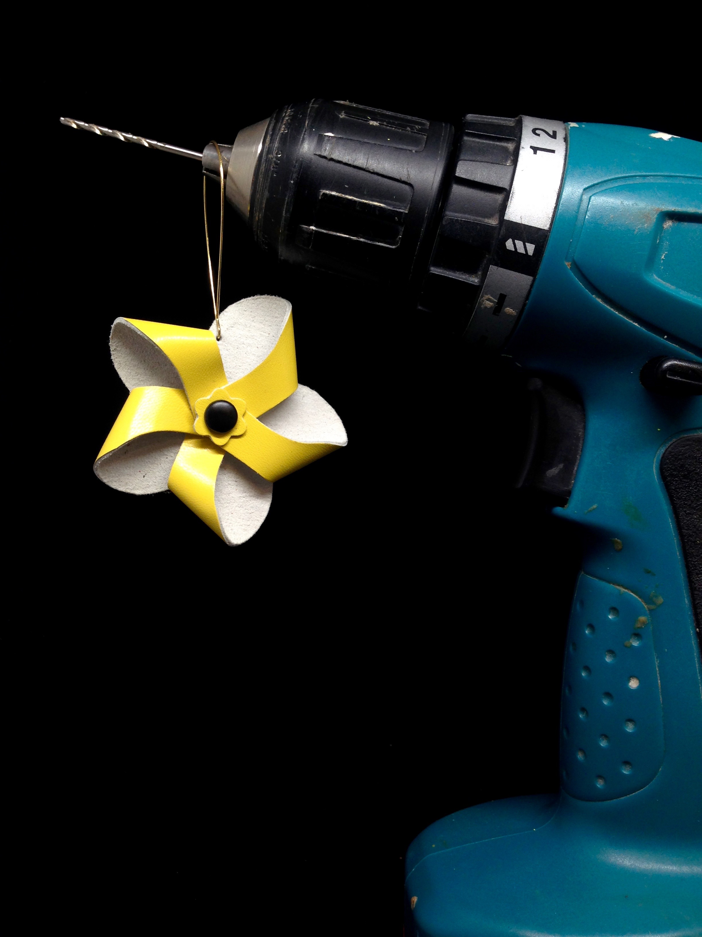 Yellow Pinwheel Flower earrings