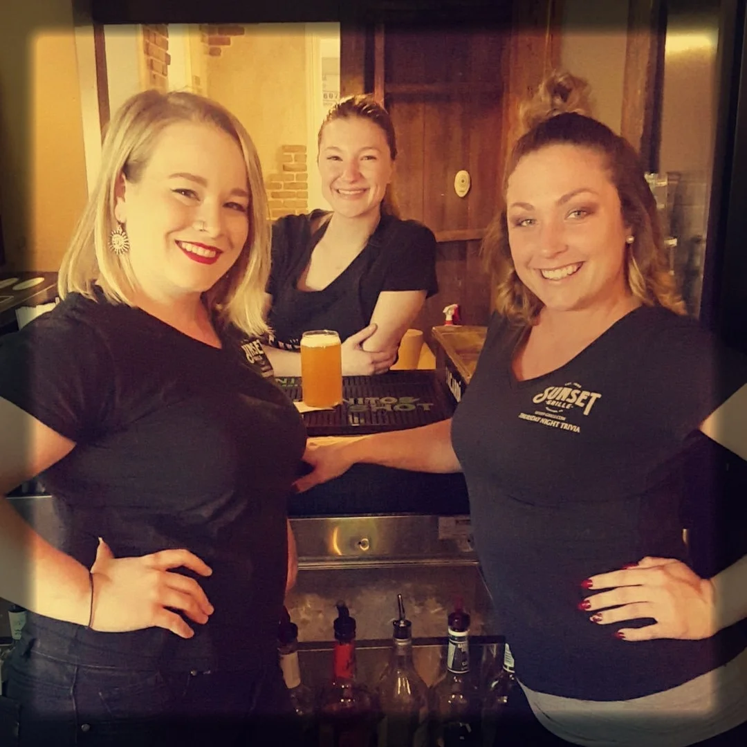 girlbartenders1.jpg