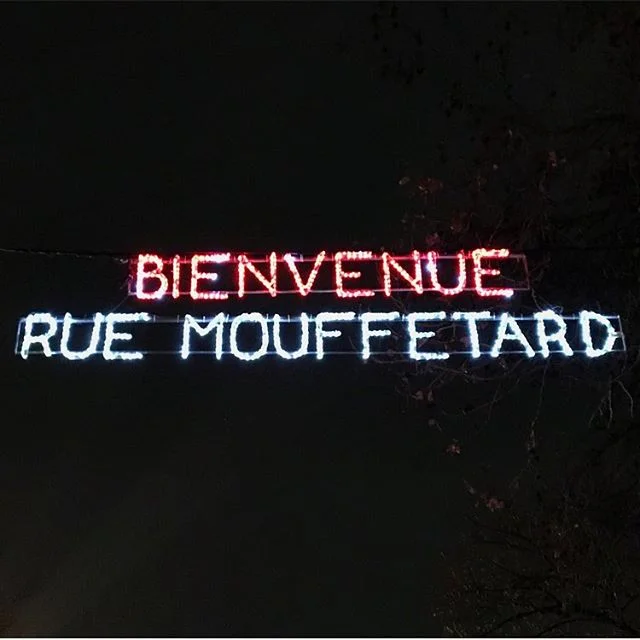 Home sweet home #parisianedition 
On est l&agrave; jusqu&rsquo;&agrave; mardi matin ! 
Si vous avez un moment de libre ! 
#paris #mouffetard #paris5 #homesweethome #winter #france #mouffetardaddict #5eme #signaletic #signaletique #light #lightneon #n