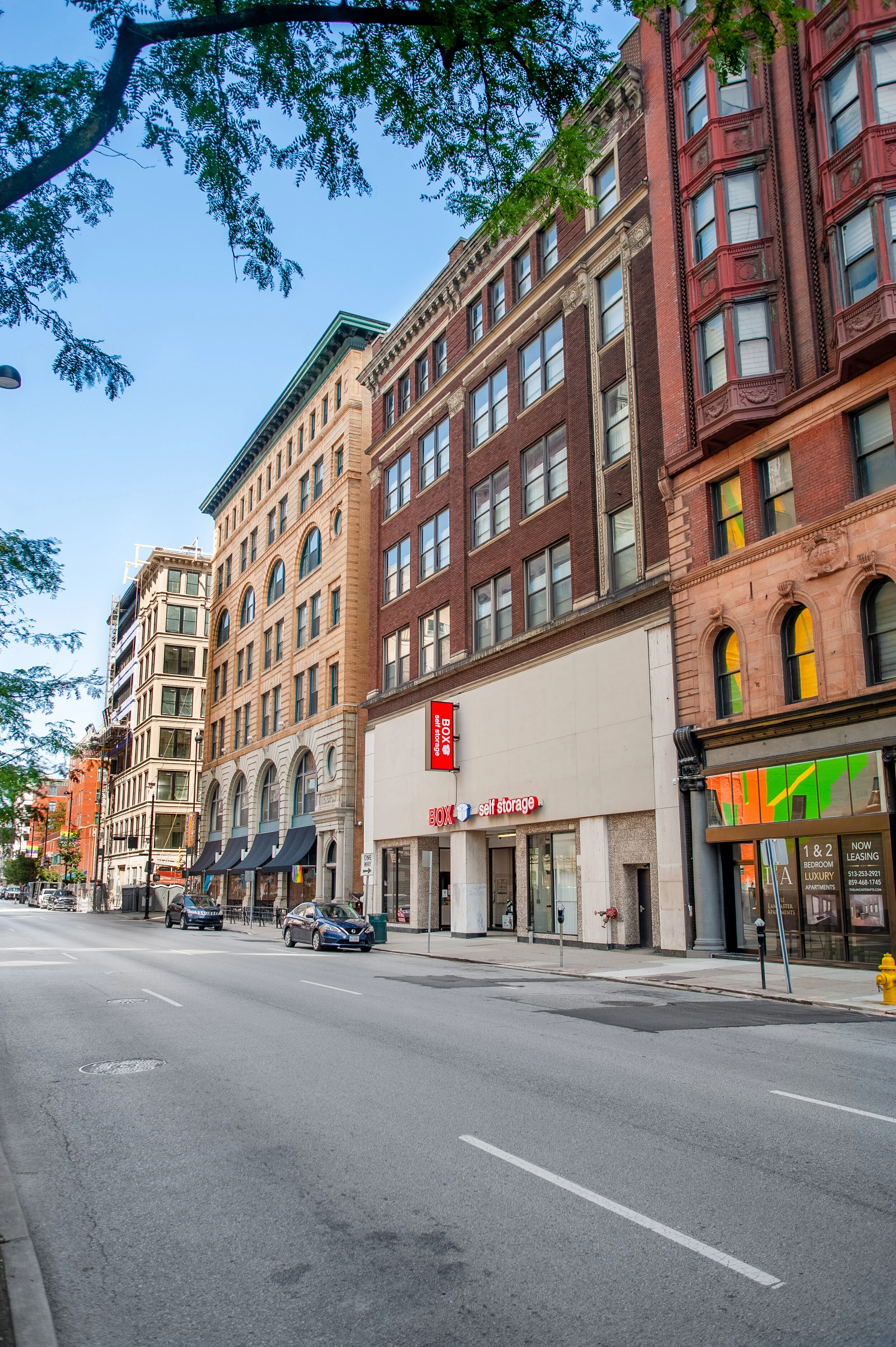 CapstoneApartmentPartners(26W7thSt)Copyrighted - 002.jpg