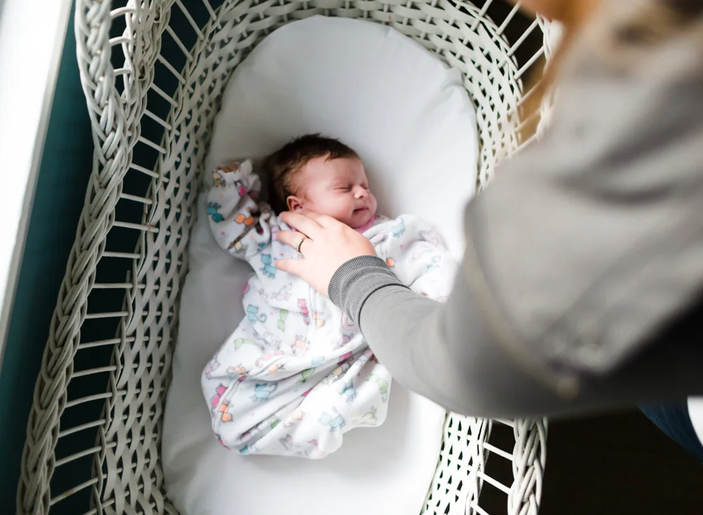 Baby Valencia | Lakewood, Ohio | Newborn Lifestyle Photography