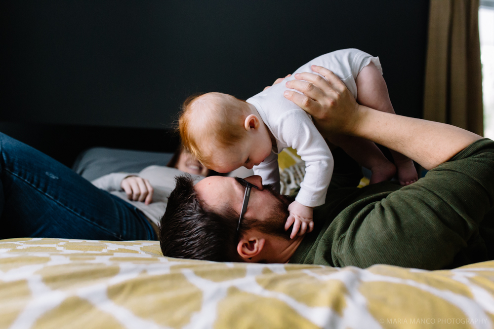 ©MariaManco _ Dad holds baby