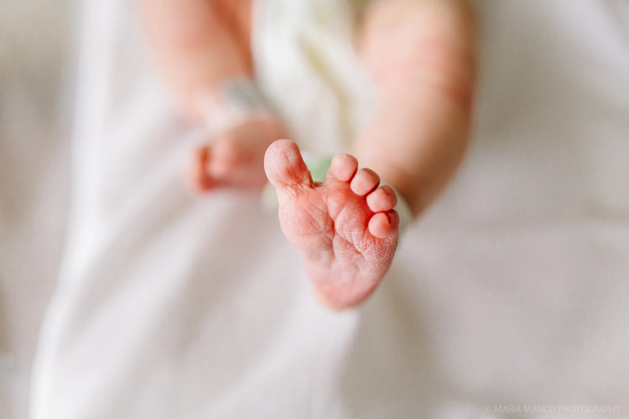 cleveland ohio newborn photographer photography hospital birth baby fairview 8
