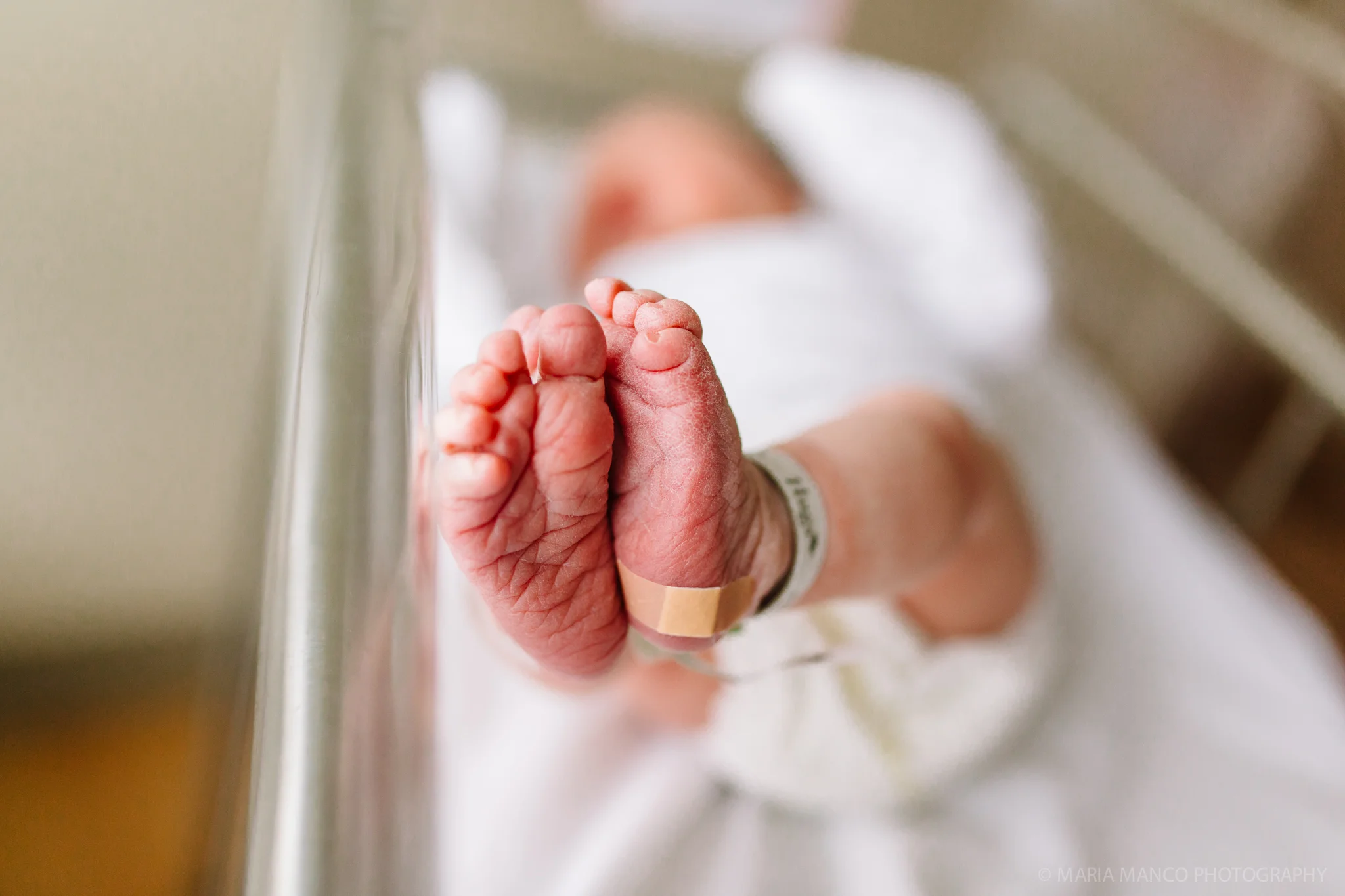 cleveland ohio newborn photographer photography hospital birth baby fairview 9