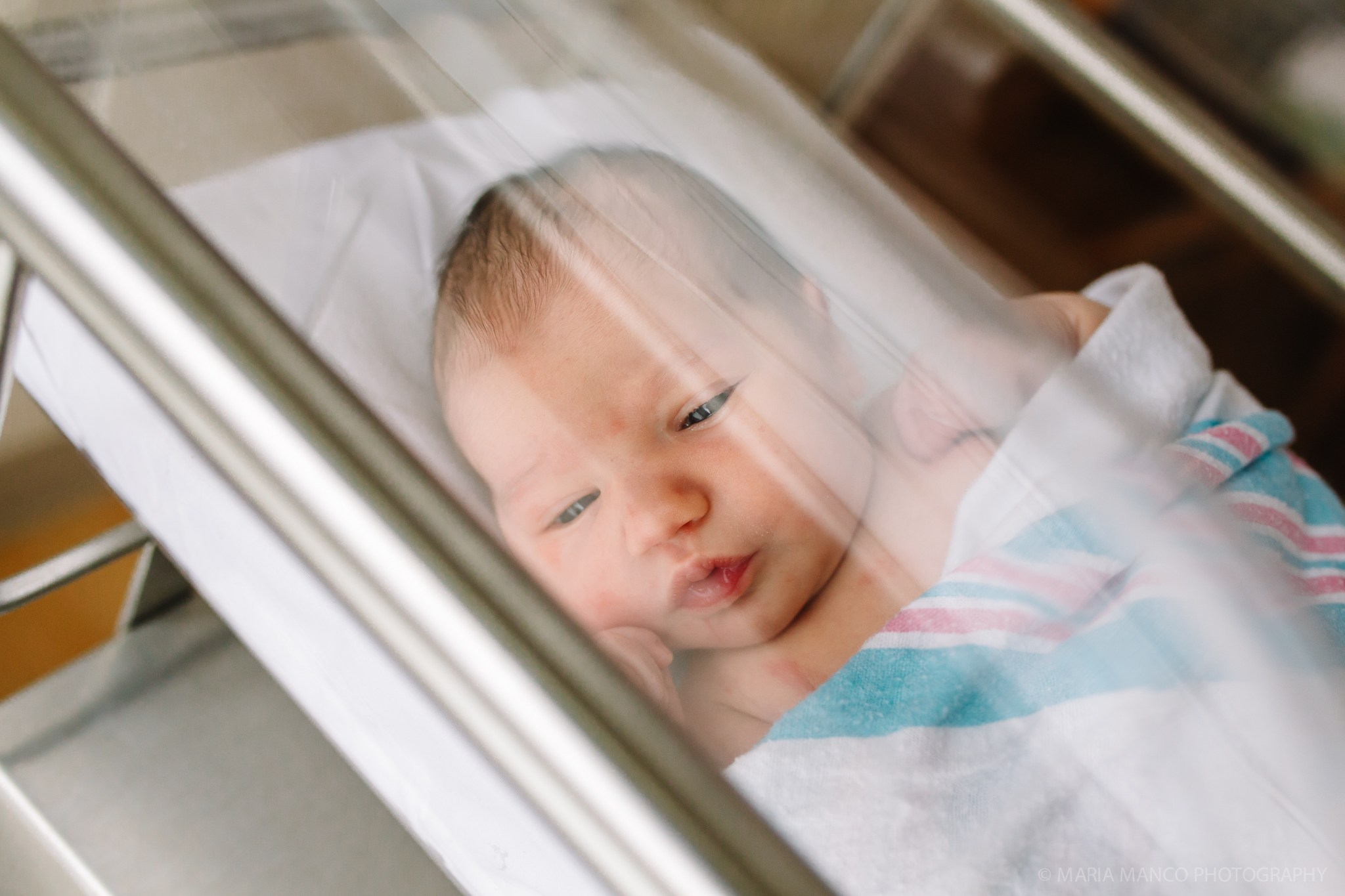 cleveland ohio newborn photographer photography hospital birth baby fairview fresh 48 23