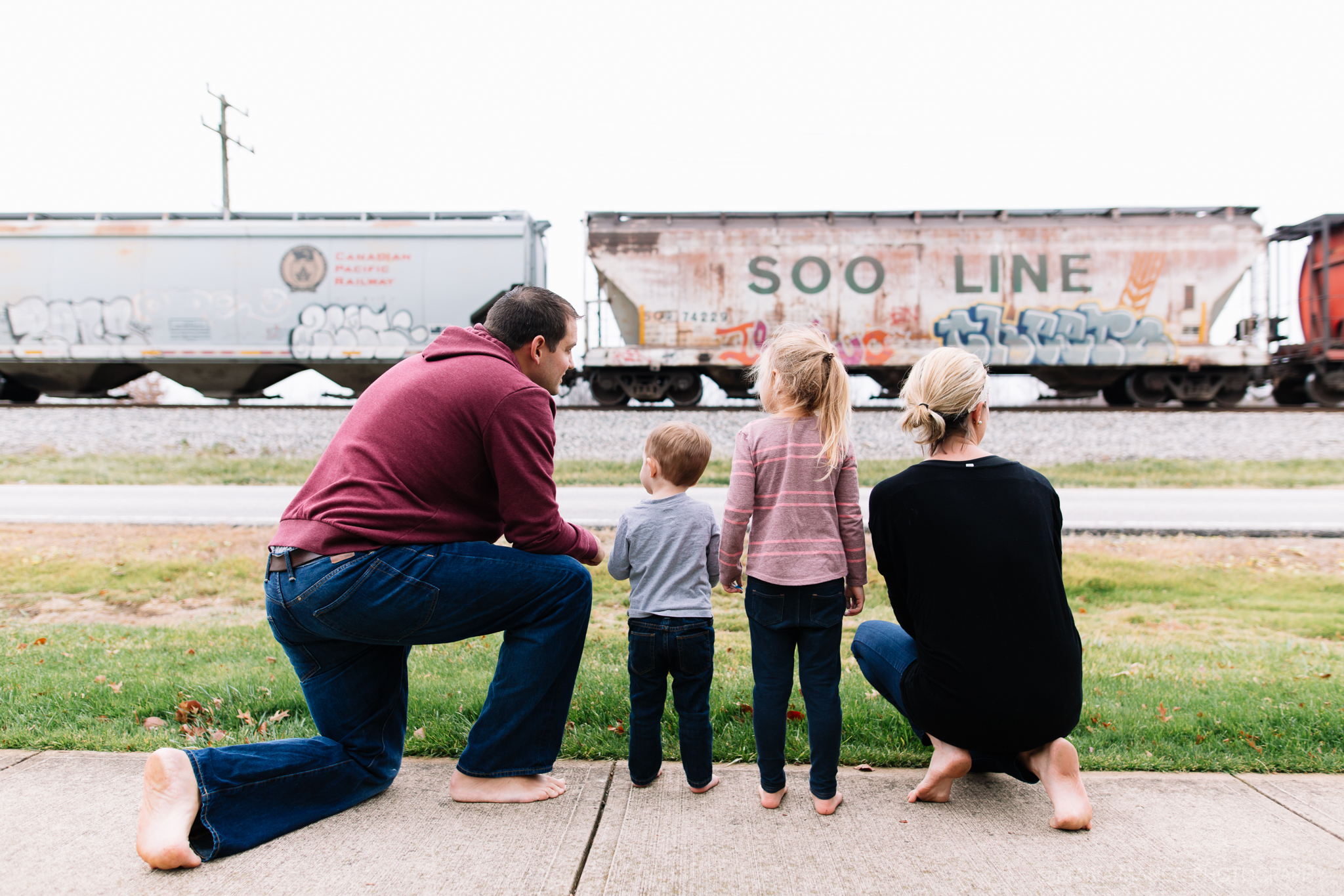 Avon Lake Cleveland Ohio Home Children Newborn Family Photographer Lifestyle