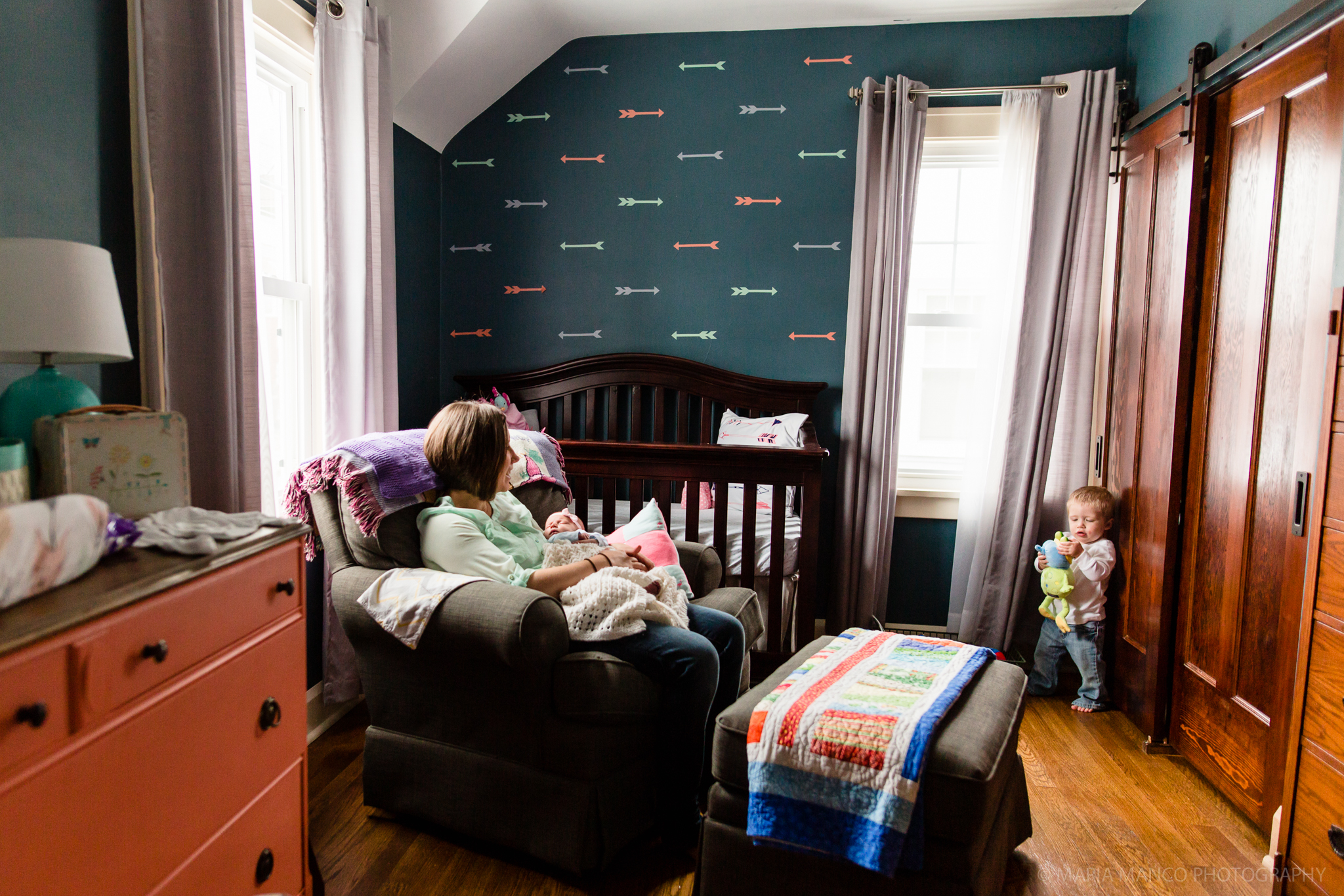 Lakewood Cleveland Ohio Family Newborn Photographer Home Lifestyle