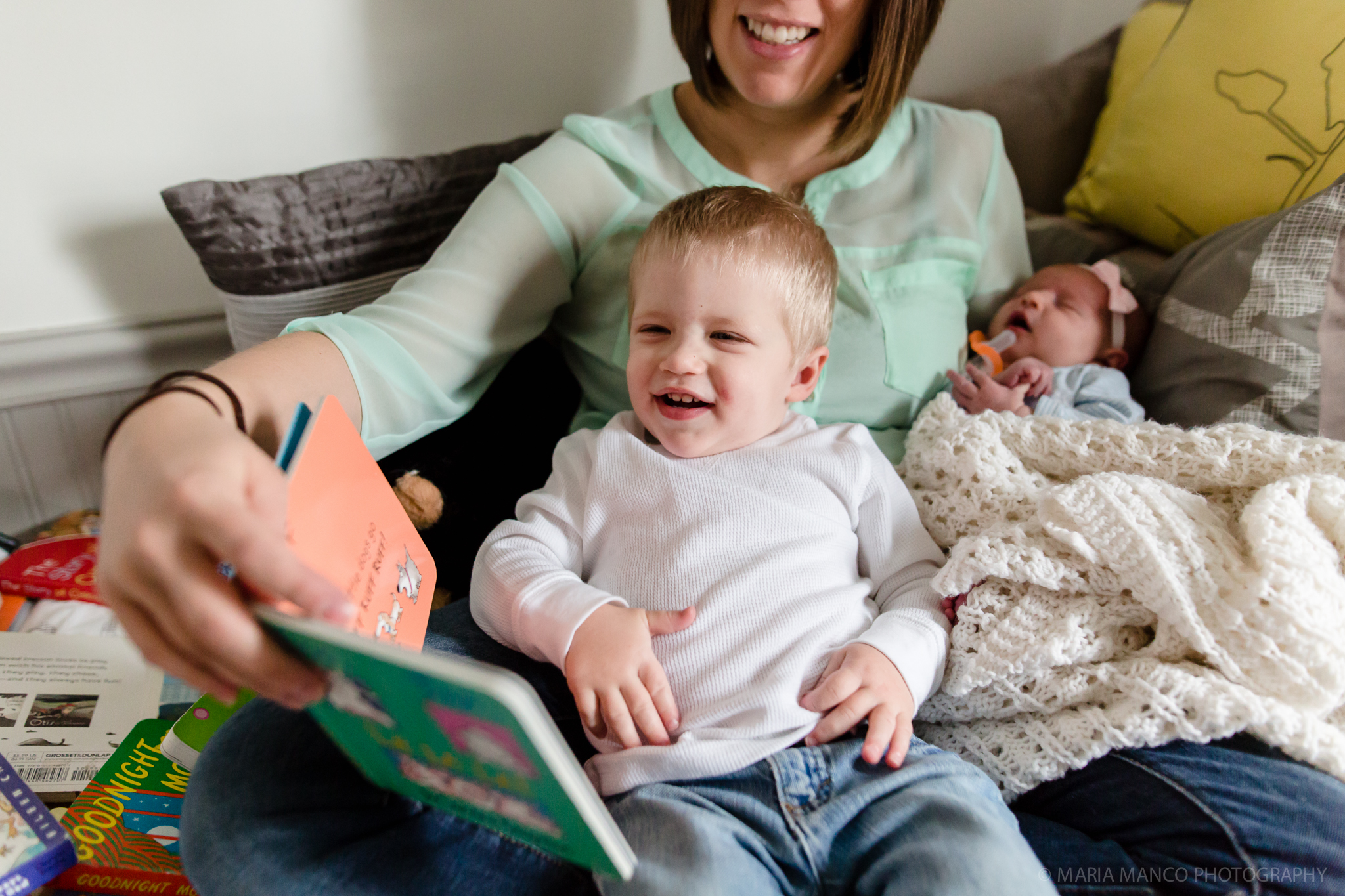 Lakewood Cleveland Ohio Family Chlidren Newborn Photographer Home Lifestyle Maria Manco Photography